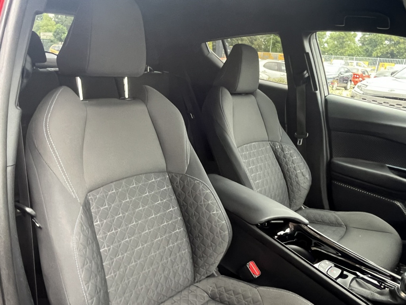Foto van Toyota Toyota C-hr