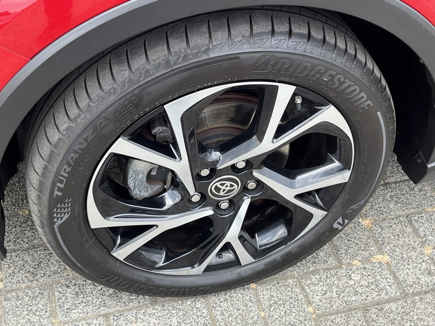 Foto van Toyota Toyota C-hr