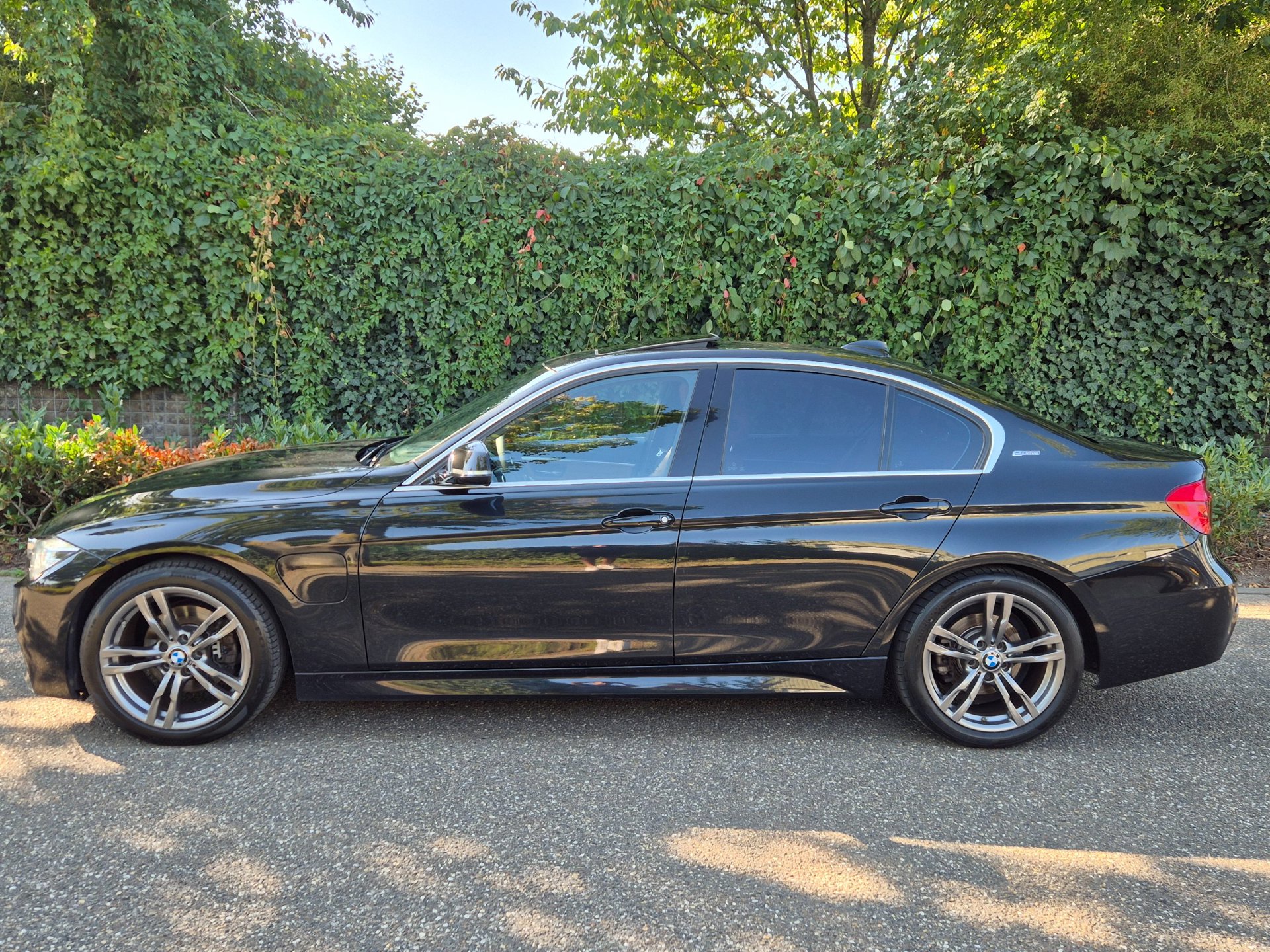 Foto van BMW 330e