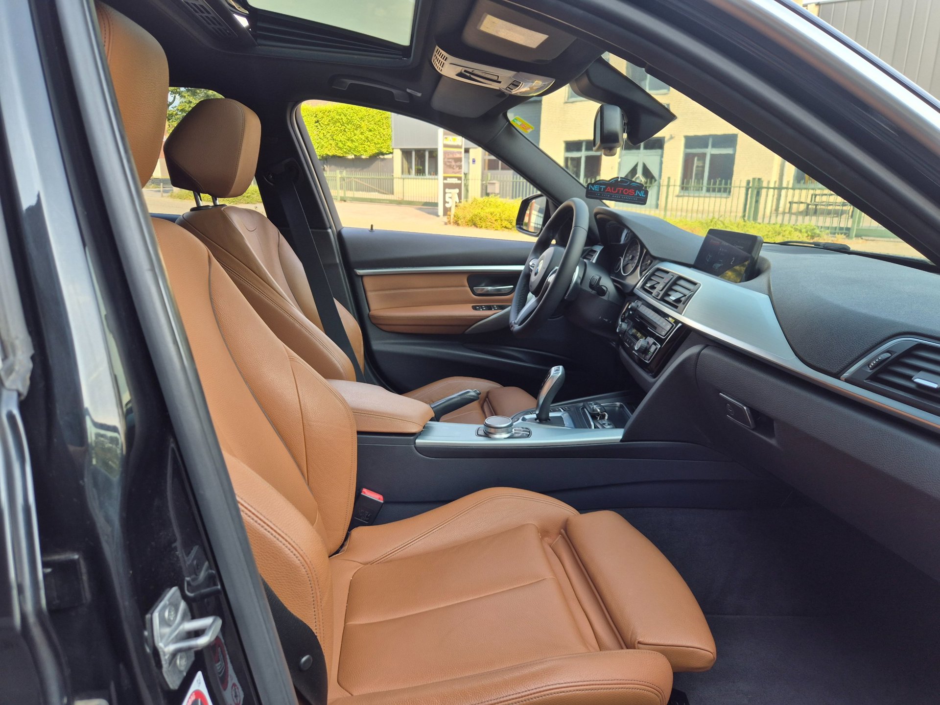 Foto van BMW 330e