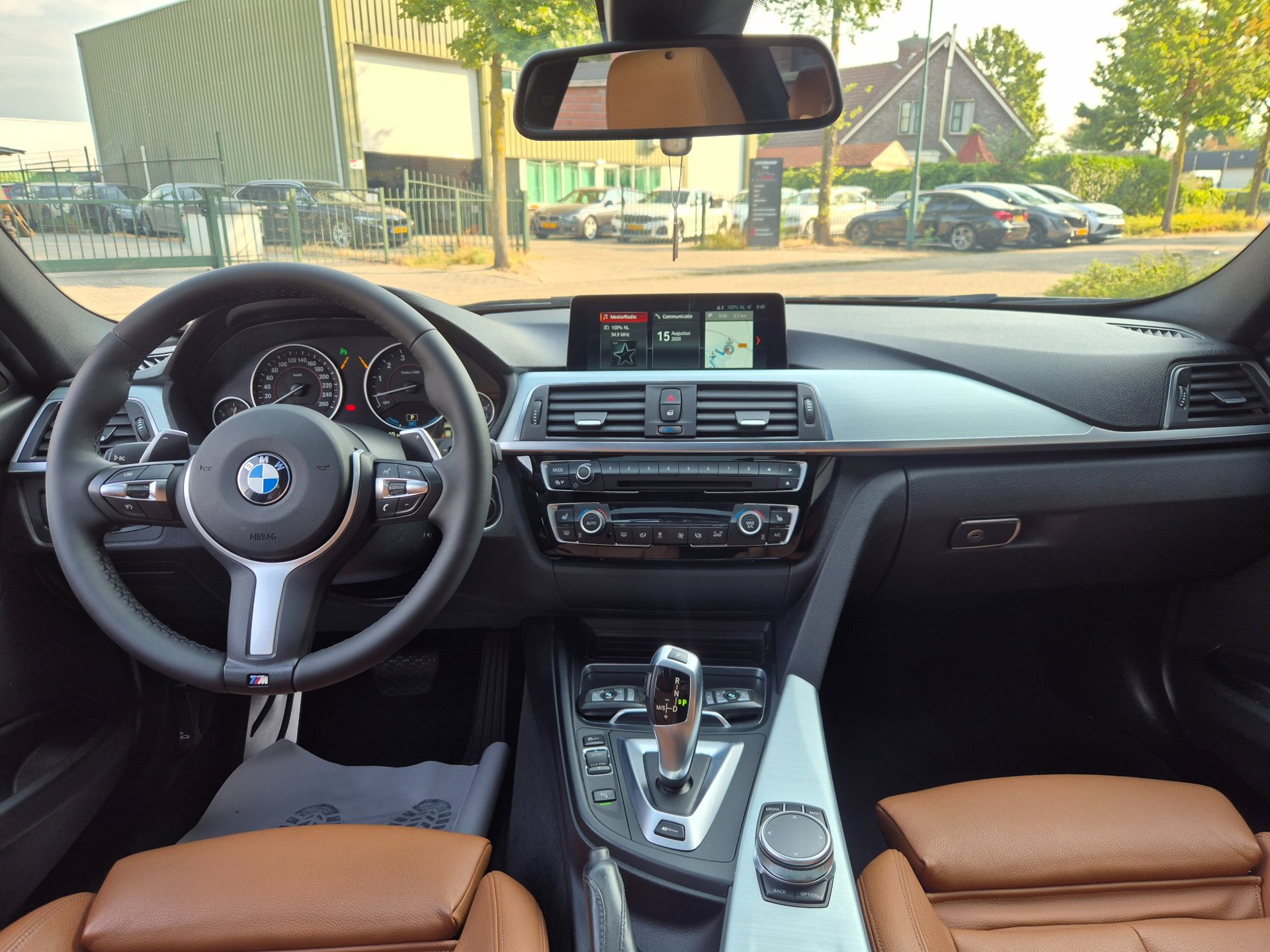 Foto van BMW 330e