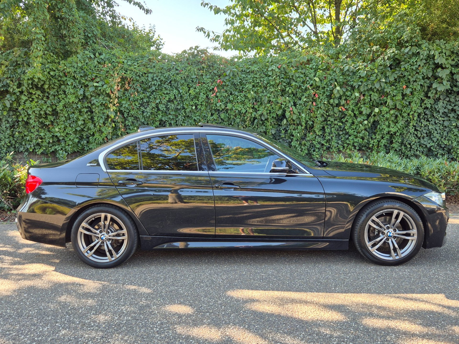 Foto van BMW 330e