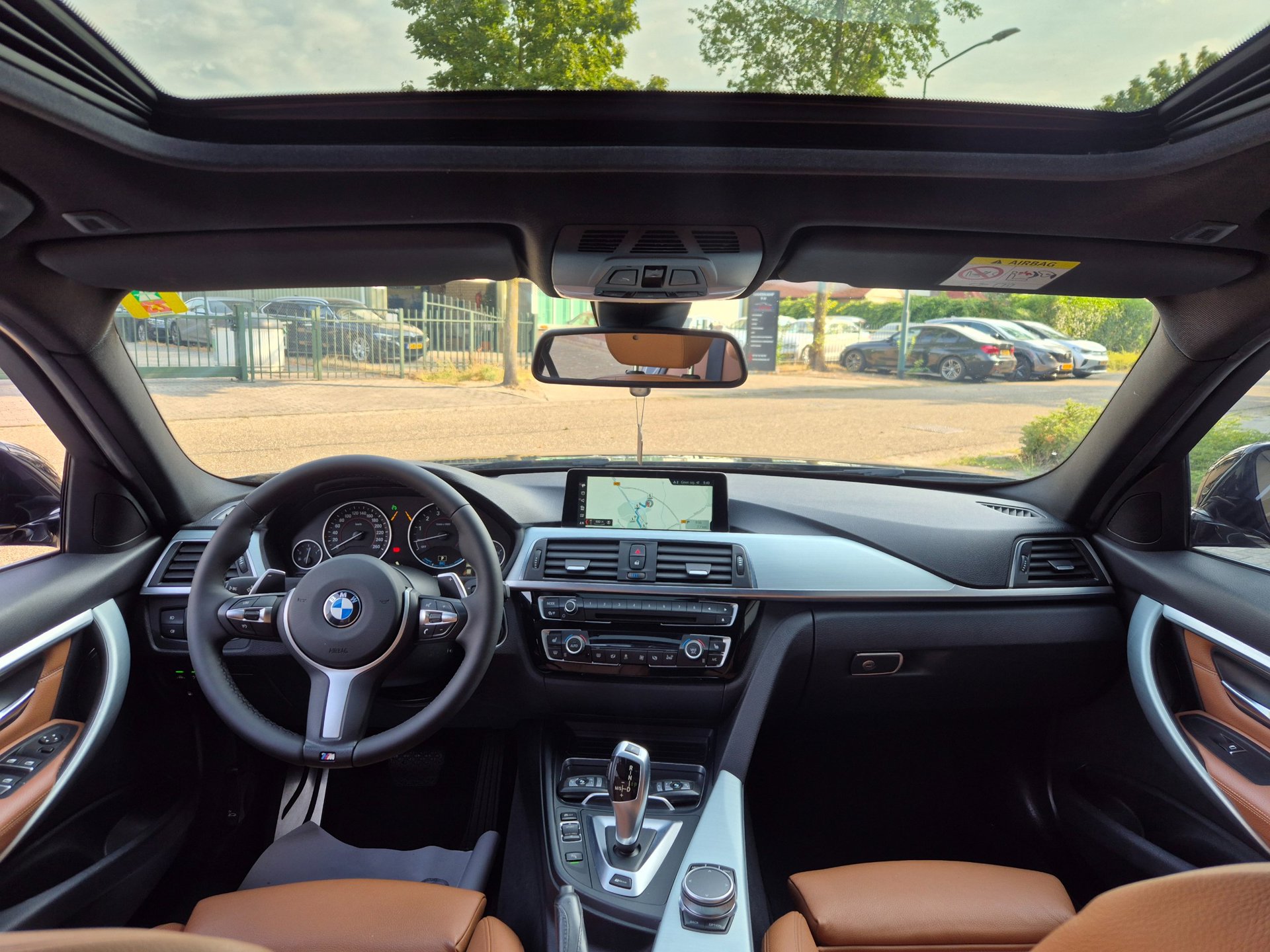Foto van BMW 330e