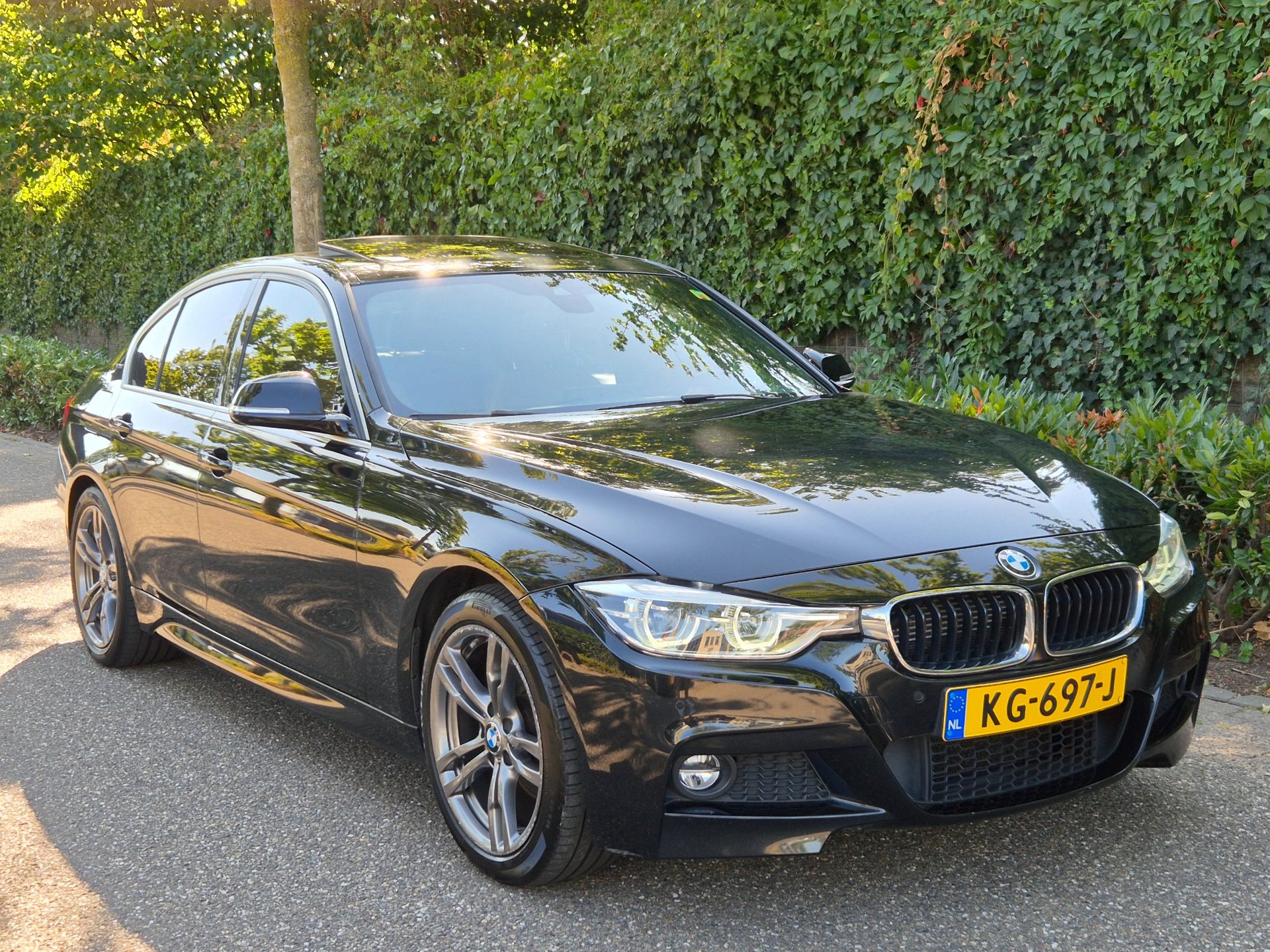 Foto van BMW 330e