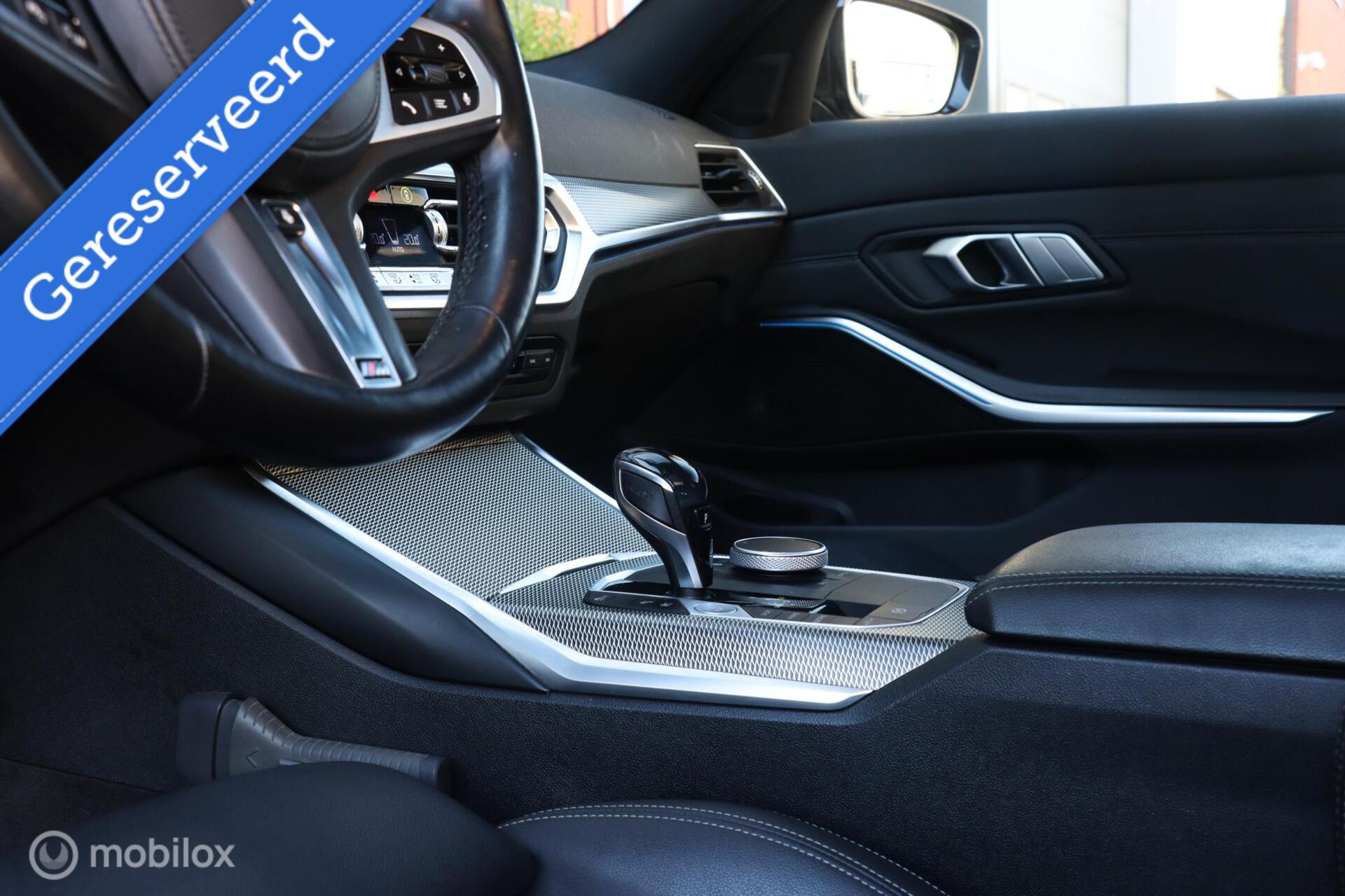 Foto van BMW 330e