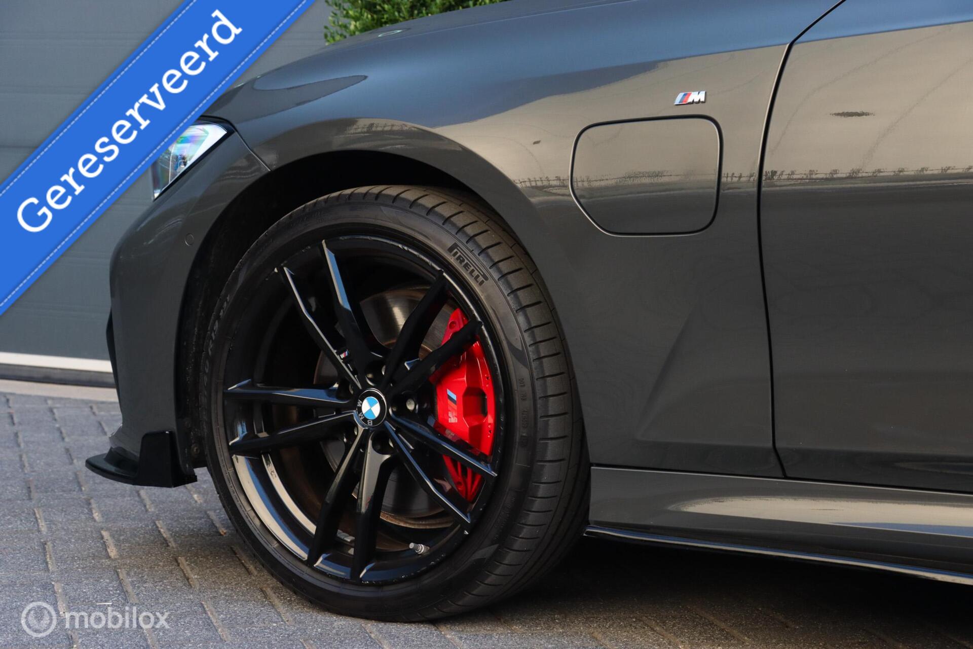 Foto van BMW 330e