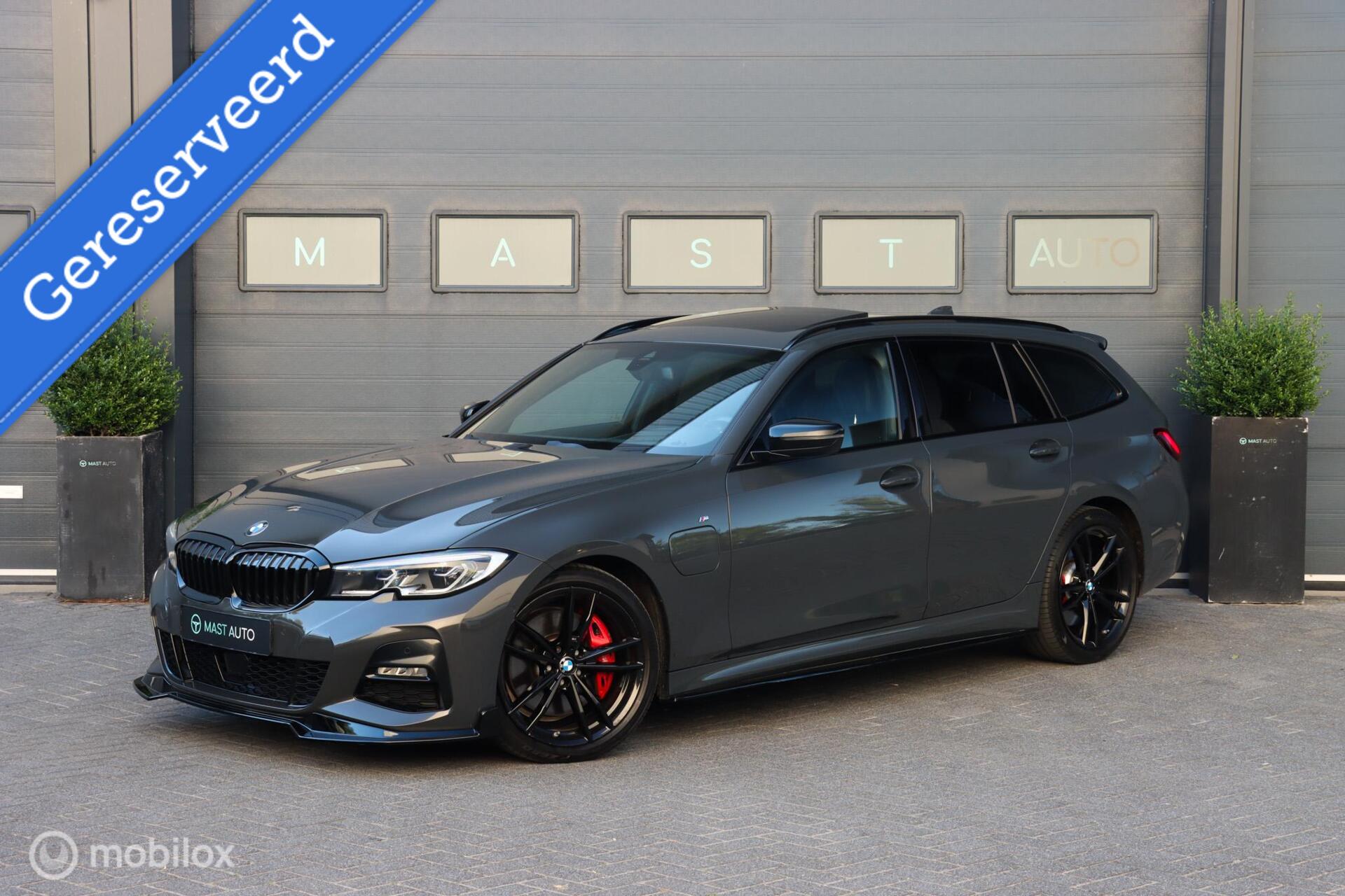 BMW 330e 330e High Executive 2021 - voorkant