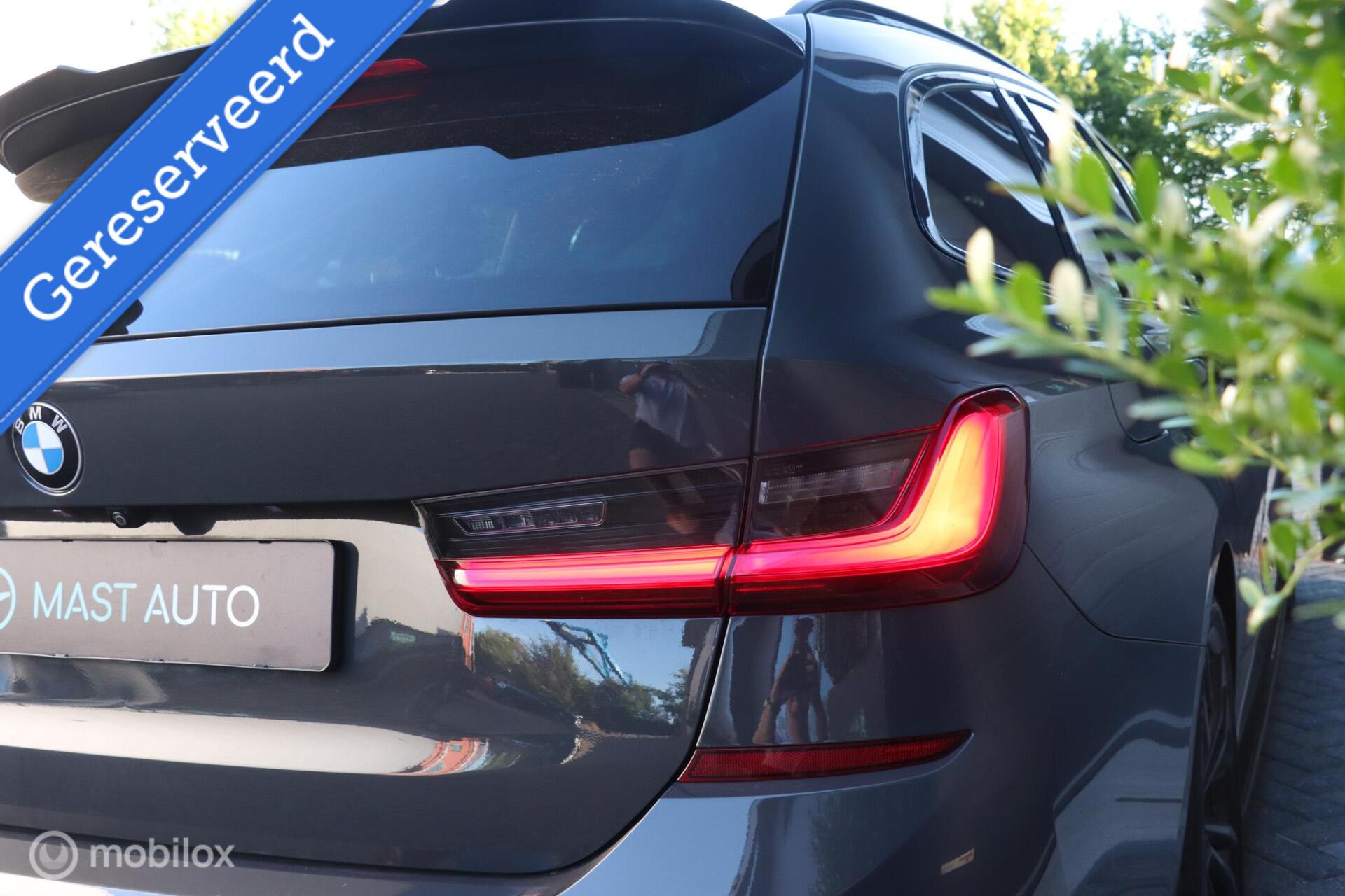 Foto van BMW 330e