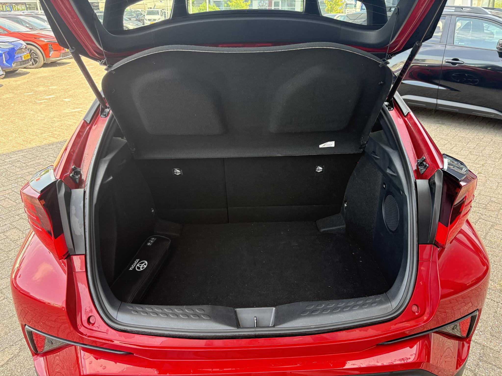 Foto van Toyota Toyota C-hr