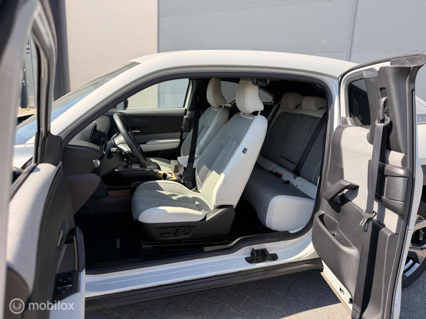 Foto van Mazda Mazda Mx-30