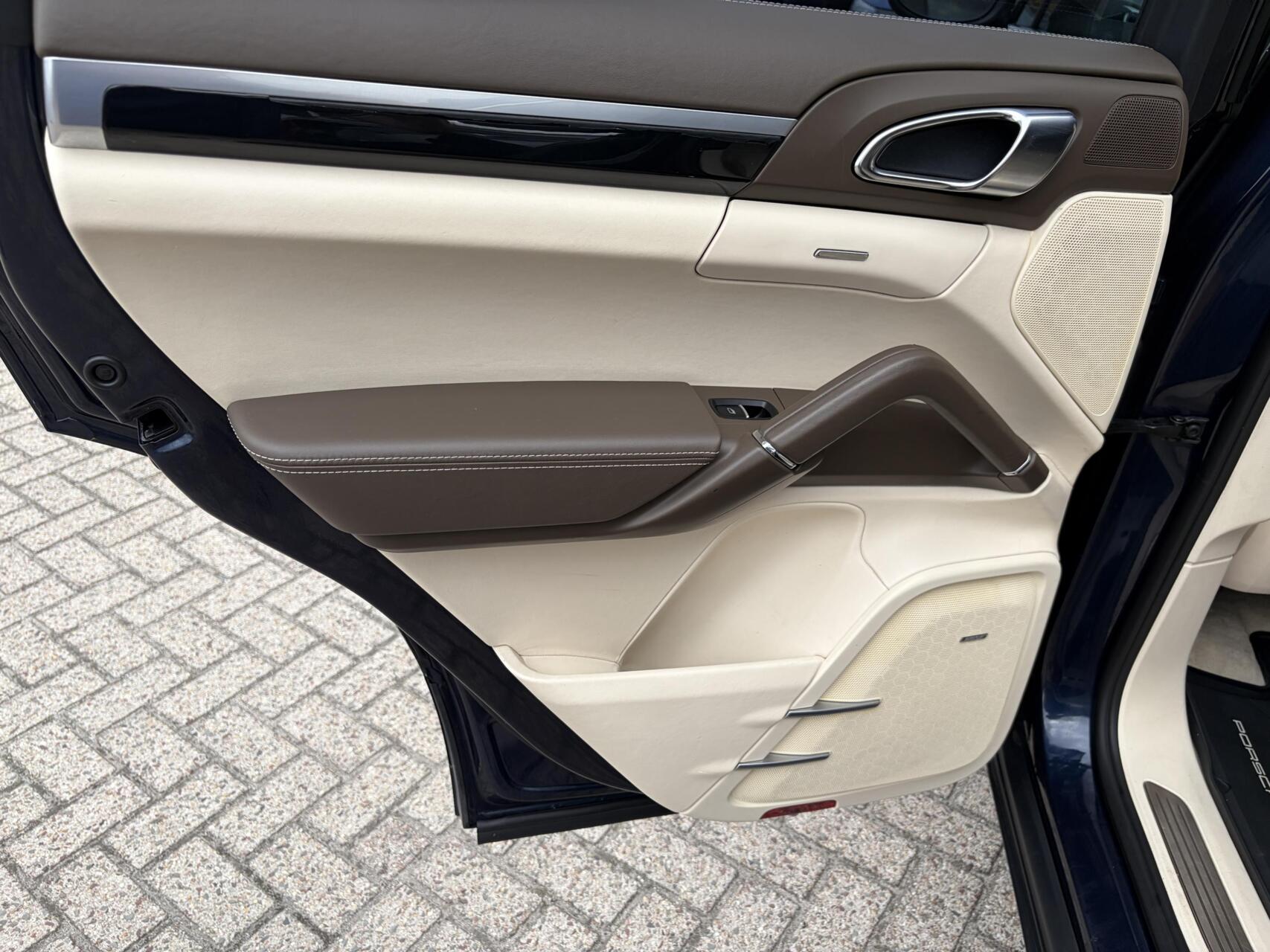 Foto van Porsche Cayenne S