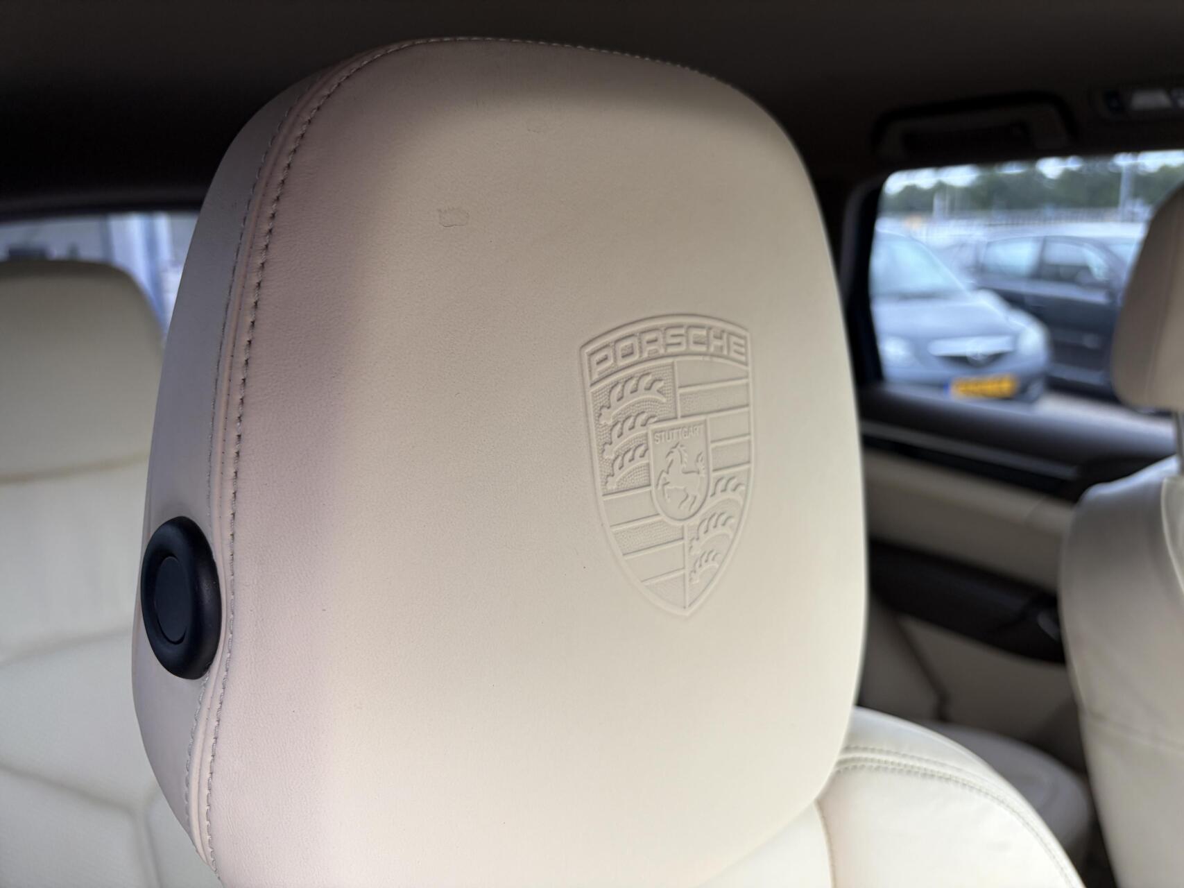 Foto van Porsche Cayenne S