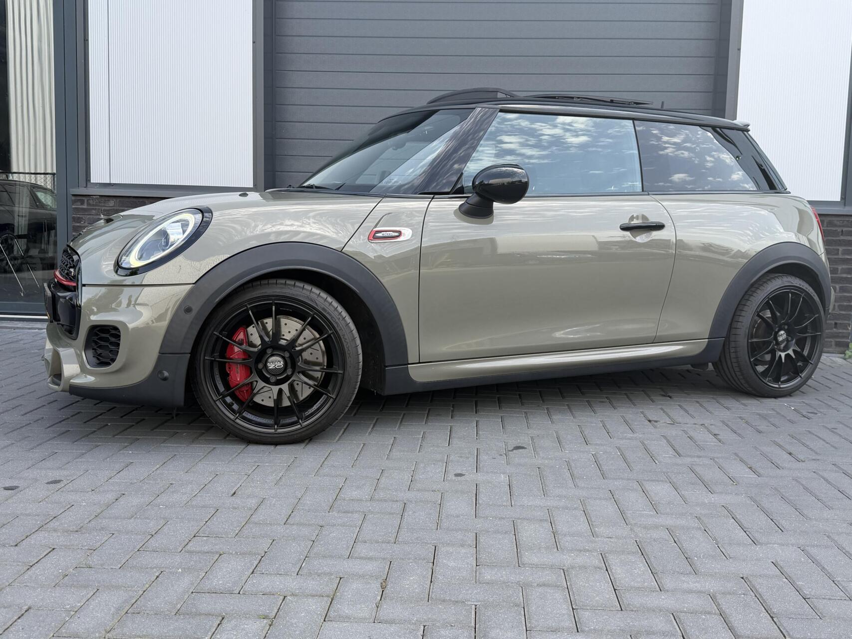 Mini John Cooper Works 2.0 John Cooper Works HK|HUD|PANO 2019 - voorkant