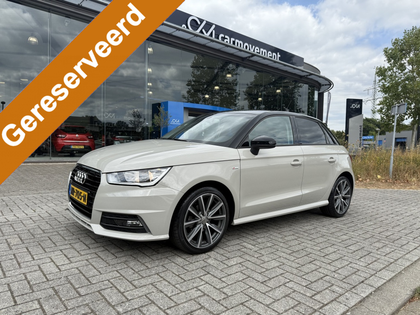 Audi A1 Sportback 1.0 TFSI Adrenalin | S line | Unieke kleur | Cruise | Clima | 72dkm! | 2017 - voorkant