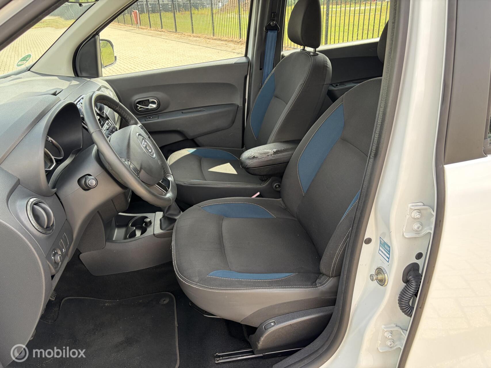 Foto van Dacia Lodgy