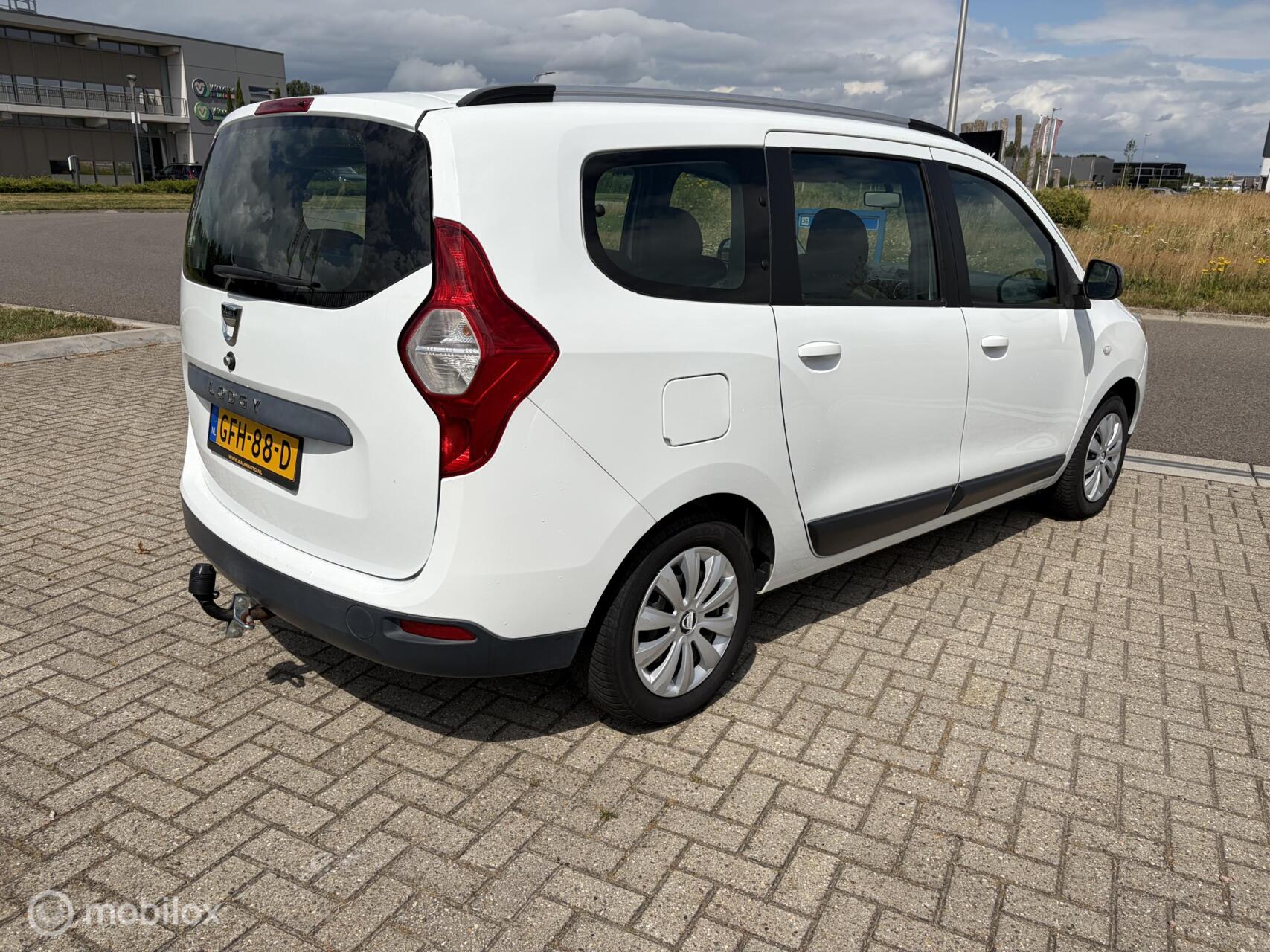 Foto van Dacia Lodgy