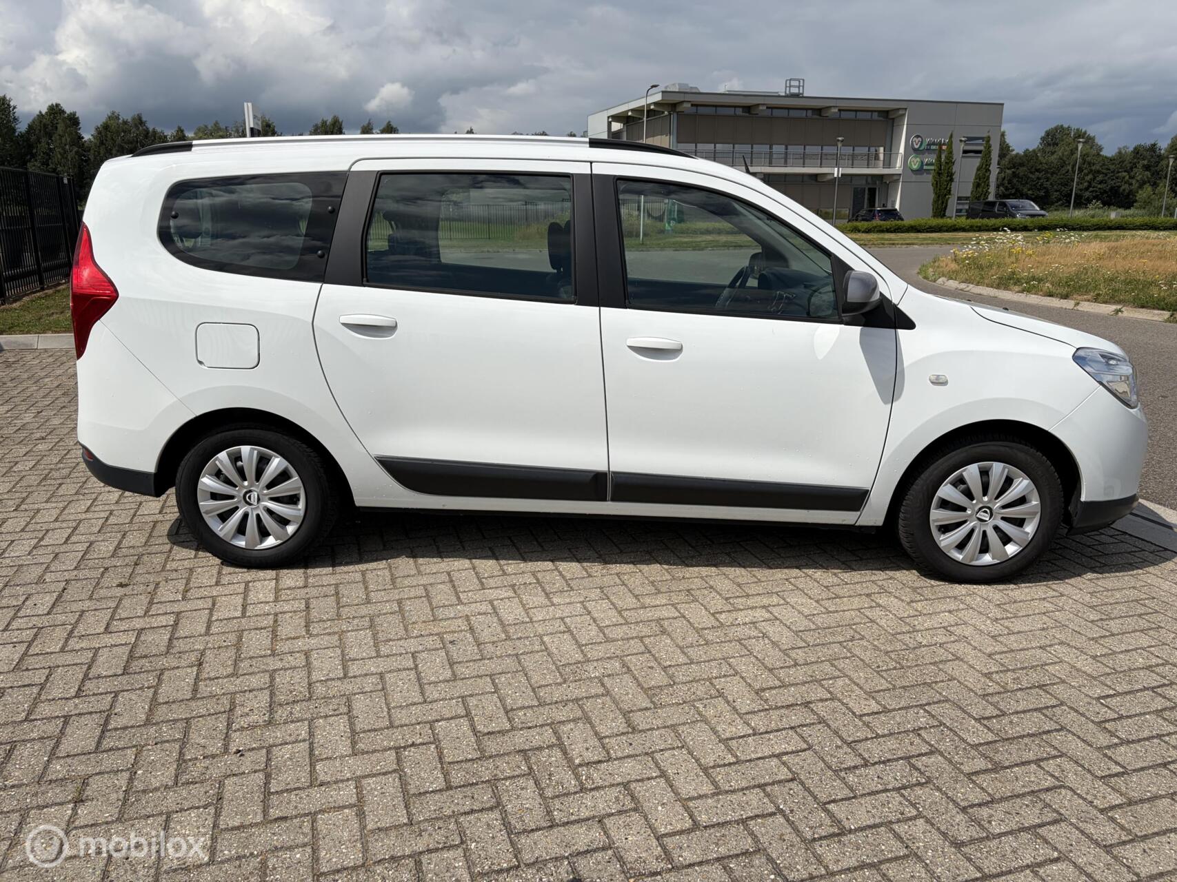 Foto van Dacia Lodgy