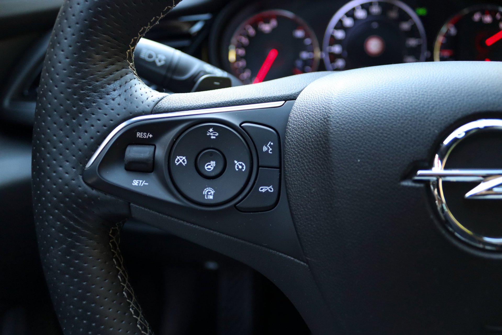 Foto van Opel Insignia Grand Sport