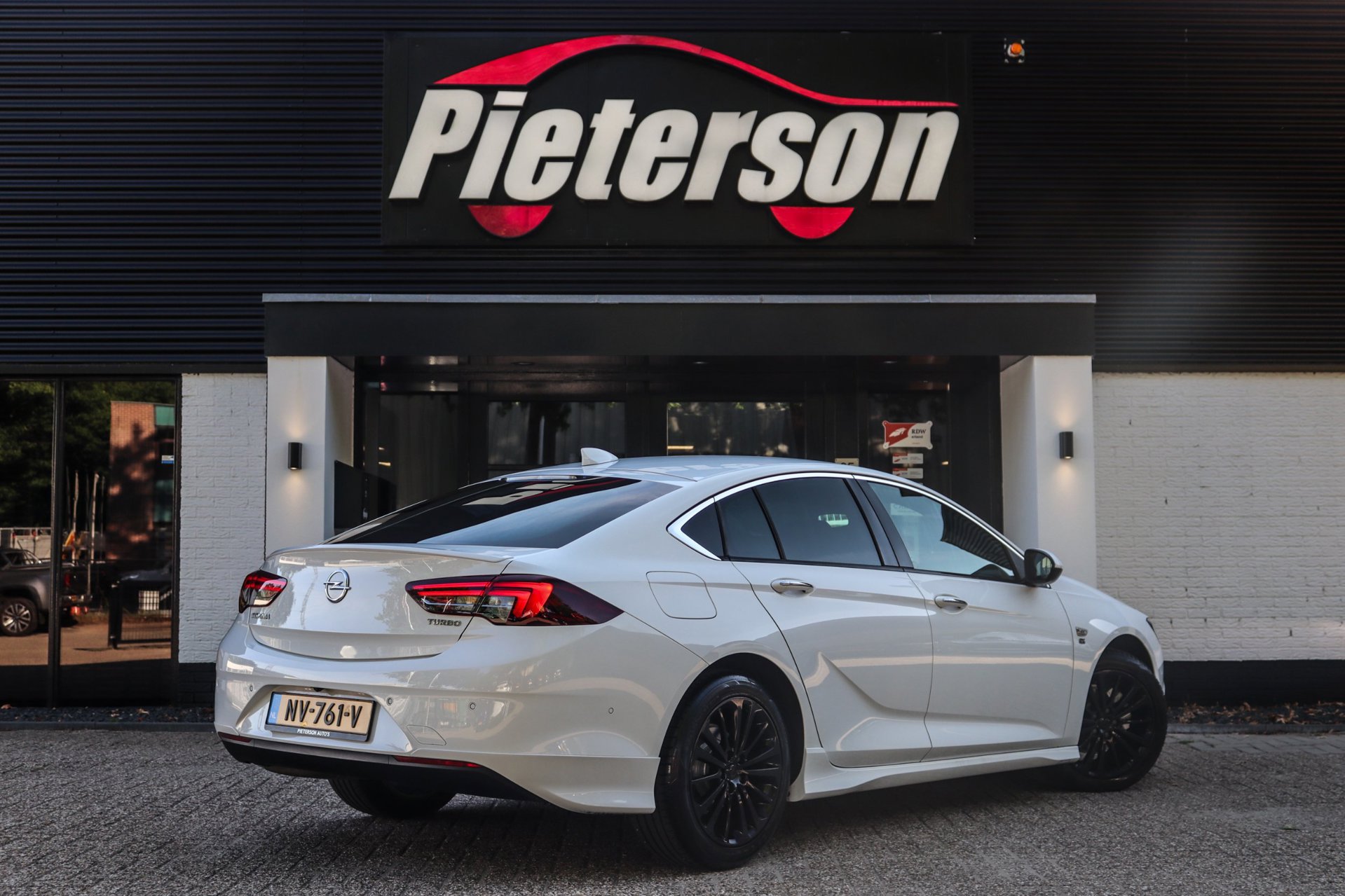 Foto van Opel Insignia Grand Sport