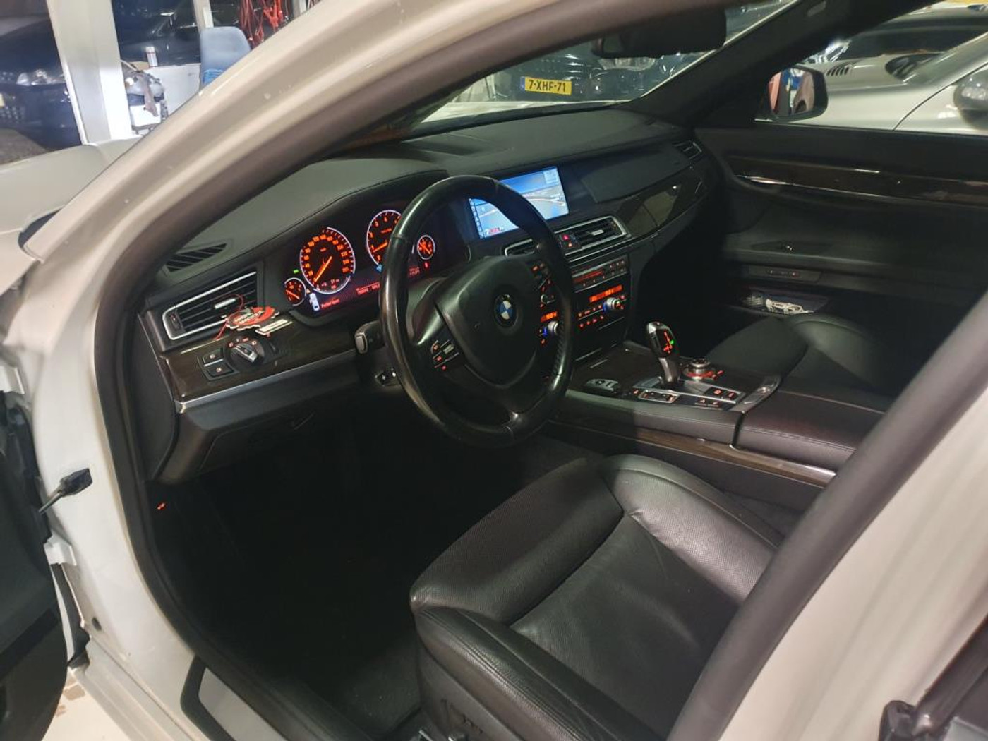 Foto van BMW 750li xDrive