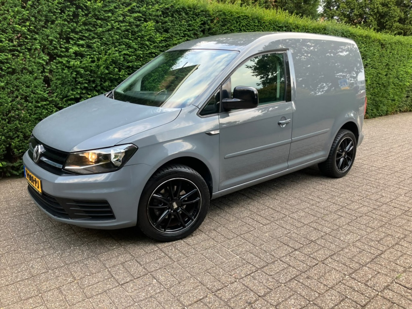 Volkswagen Caddy 1.6 TDI L1H1 Trend 2017 - voorkant