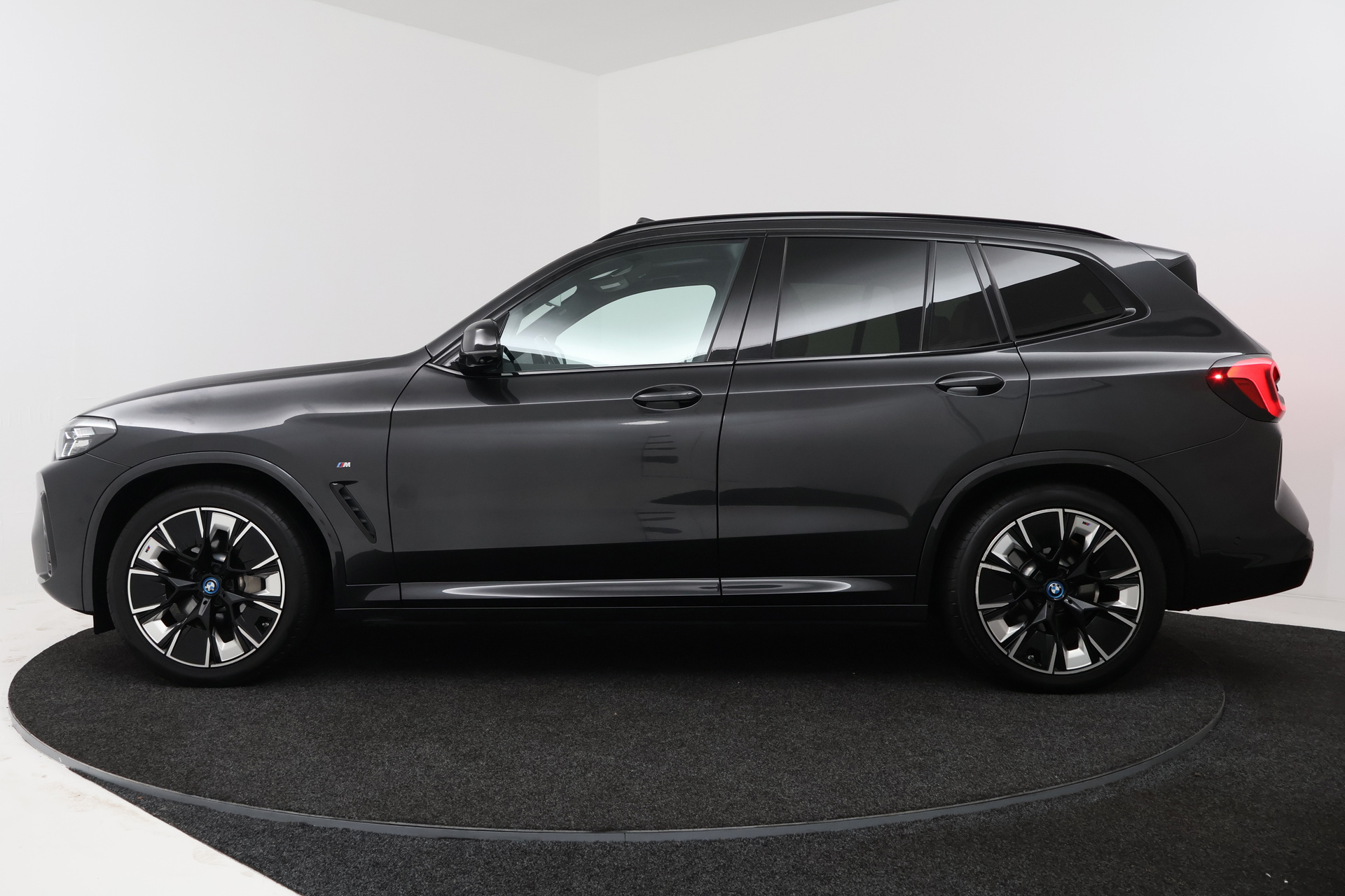 Foto van BMW Ix3