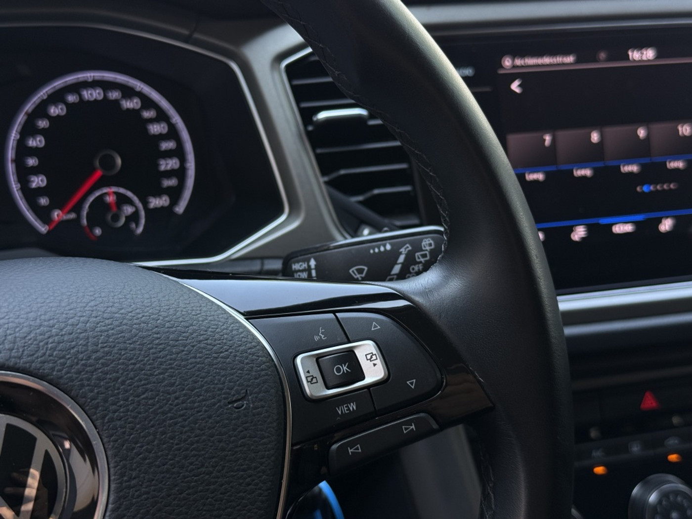 Foto van Volkswagen T-roc
