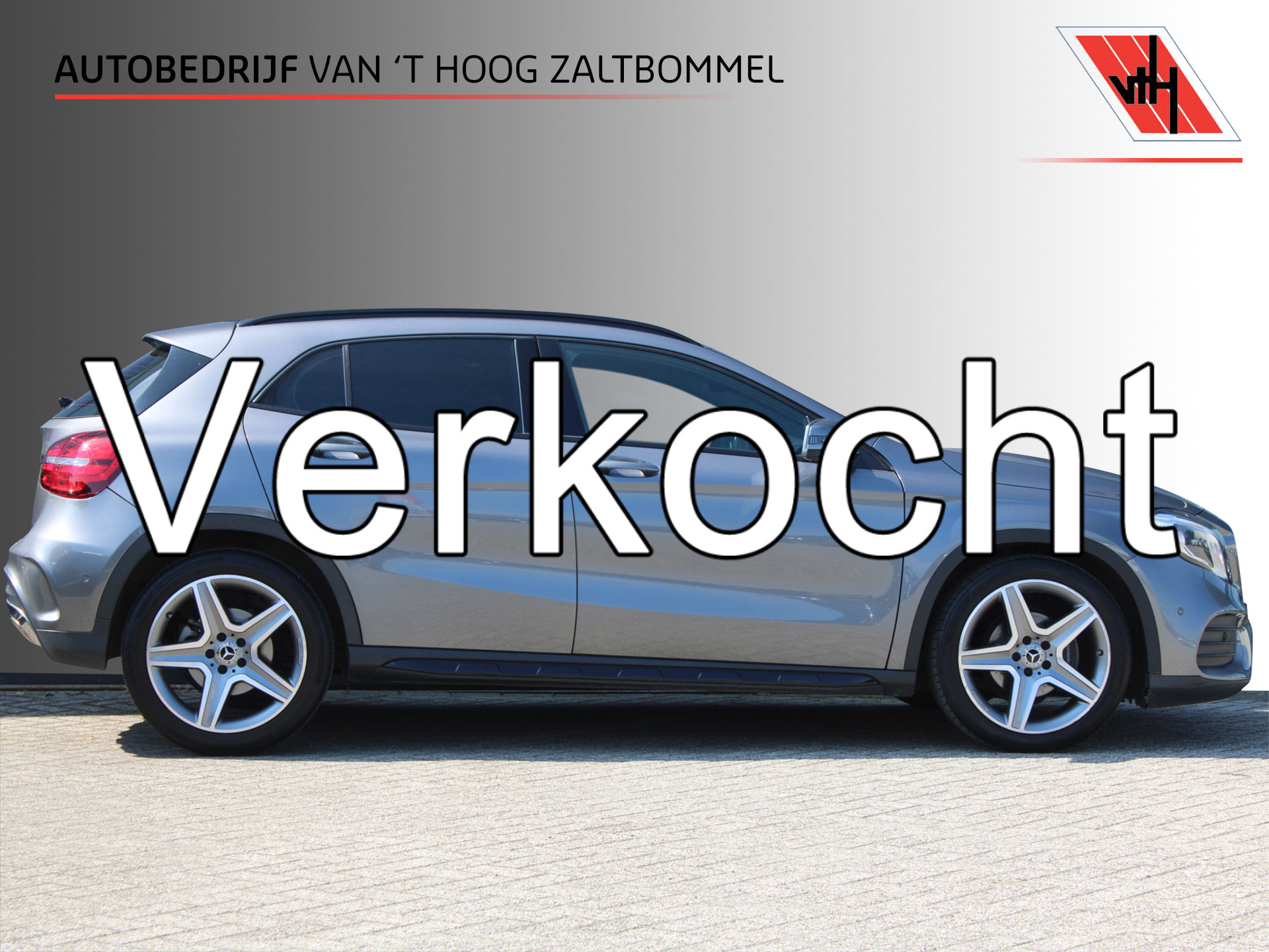 Mercedes-Benz Gla 180 180 AUT7 Business Solution AMG COMAND CAMERA 2017 - voorkant