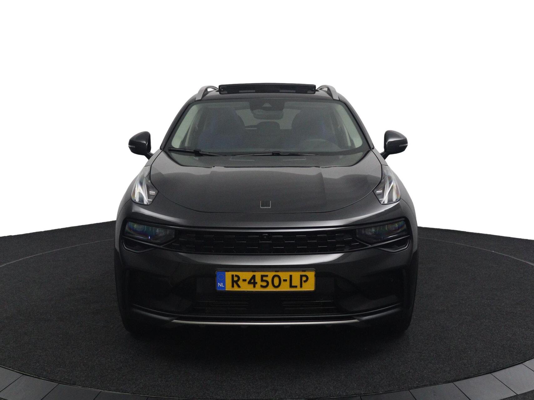 Foto van Lynk&co LYNK & Co 01
