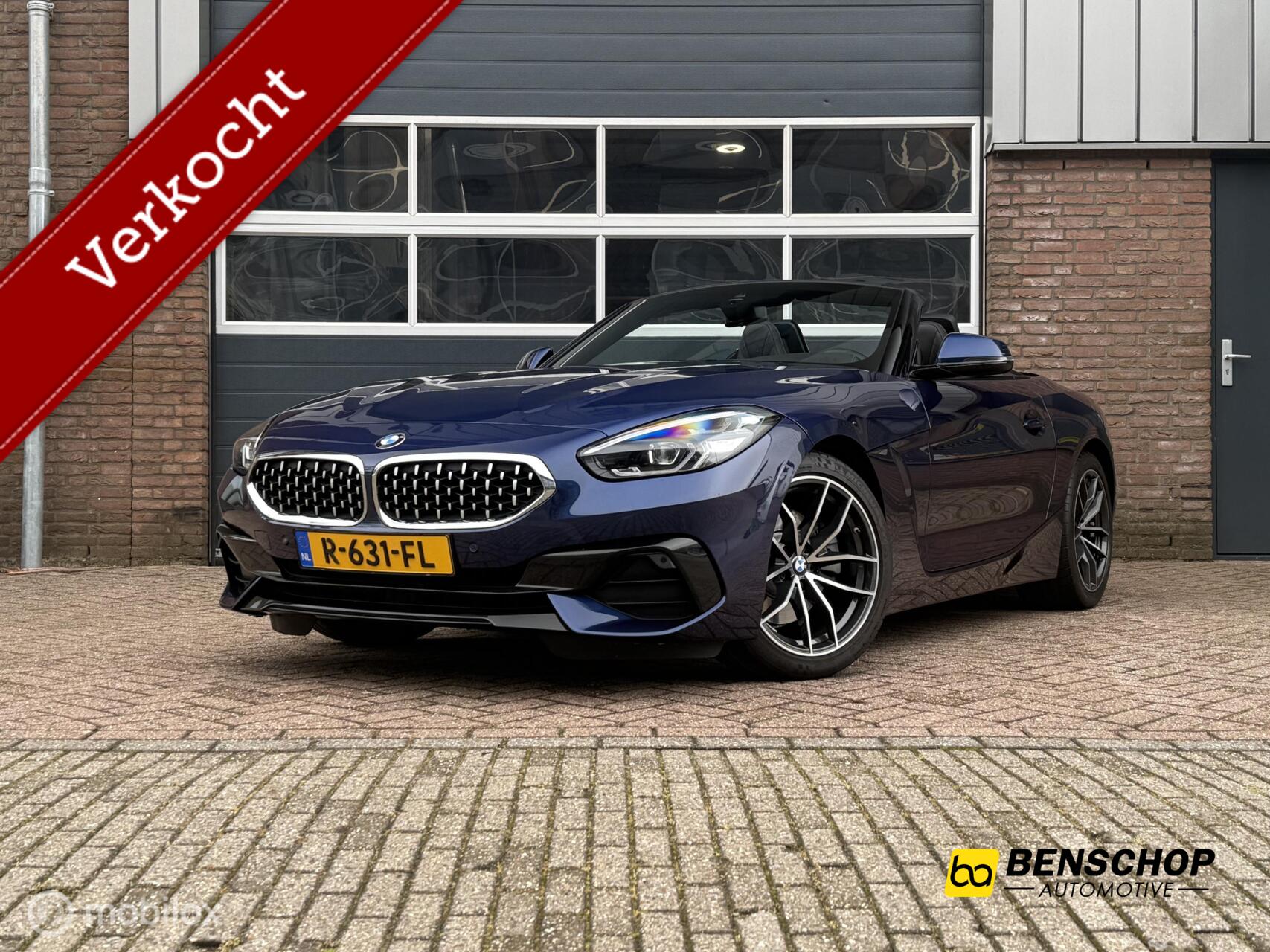 BMW Z4 Roadster |Apple/Android|High Executive|Blauw 2019 - voorkant