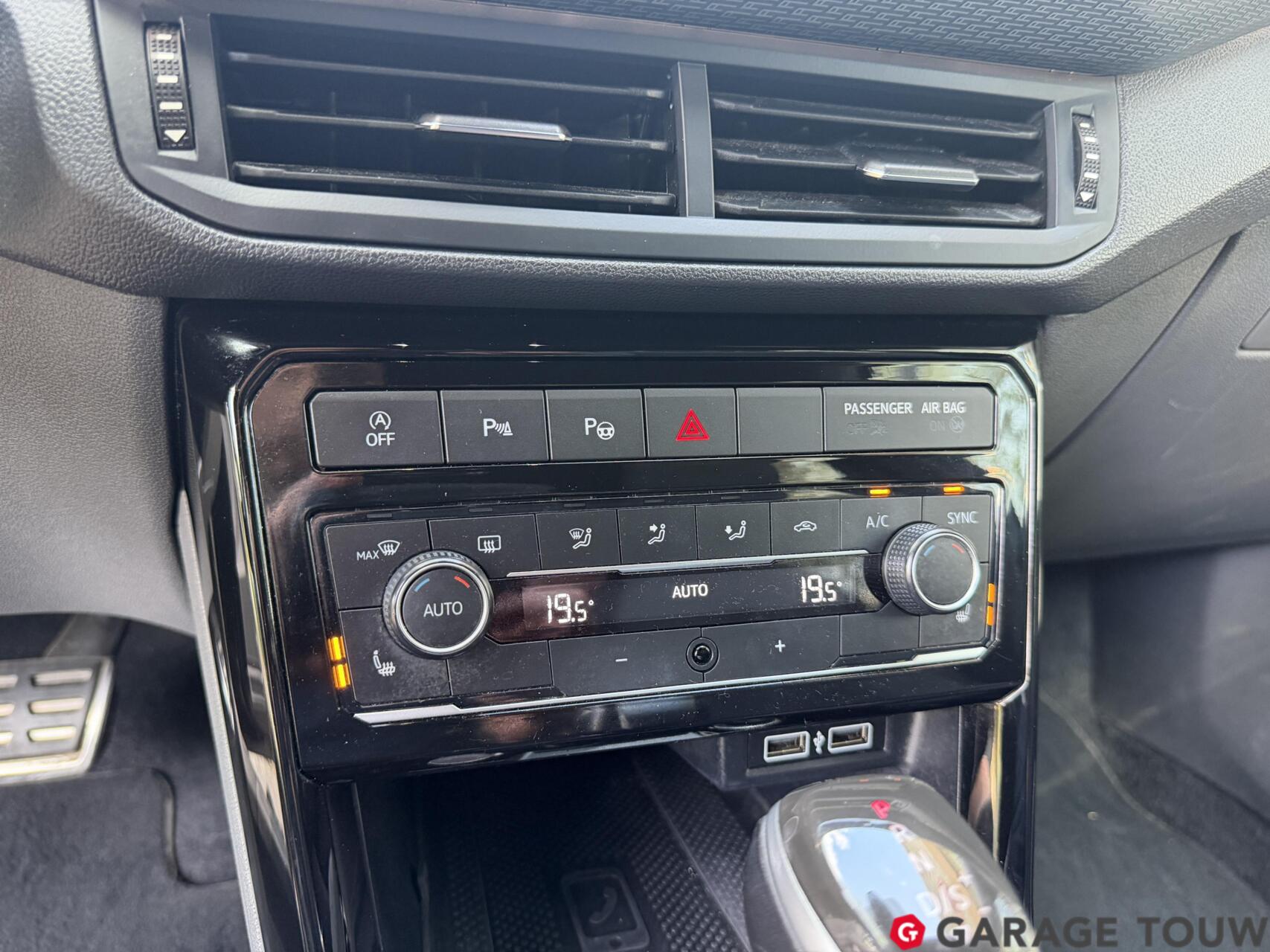 Foto van Volkswagen T-cross
