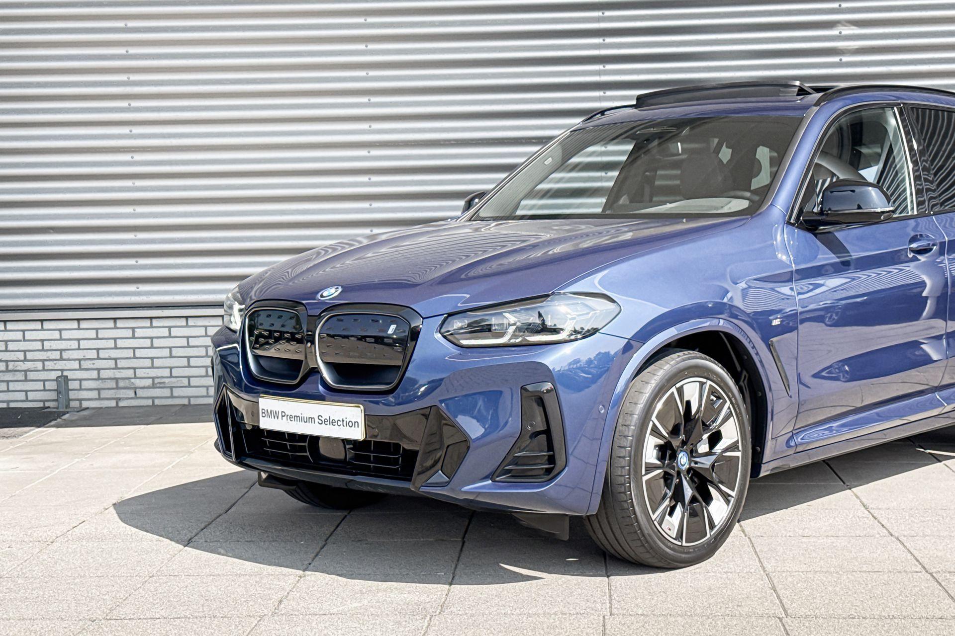 Foto van BMW Ix3