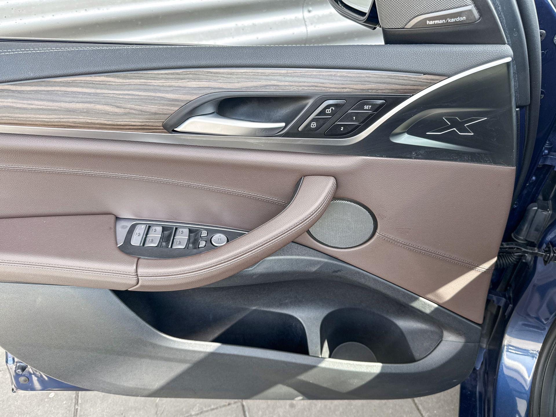 Foto van BMW Ix3