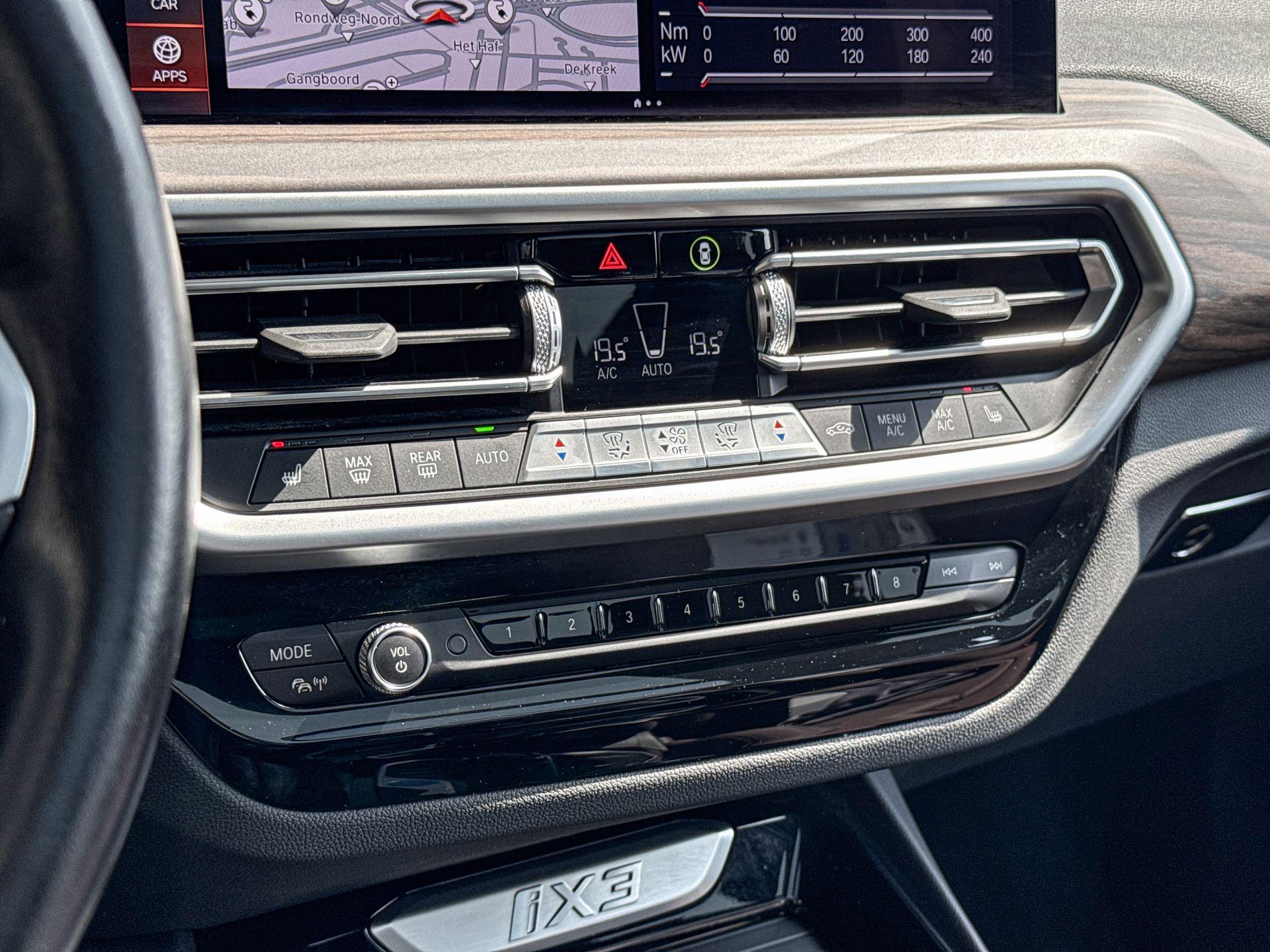 Foto van BMW Ix3