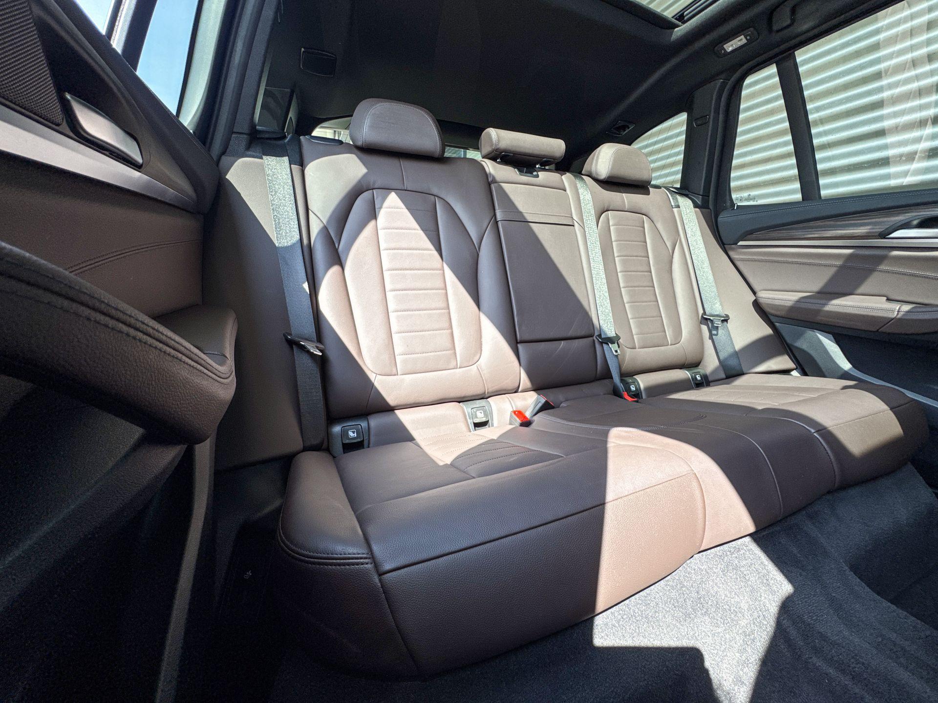 Foto van BMW Ix3