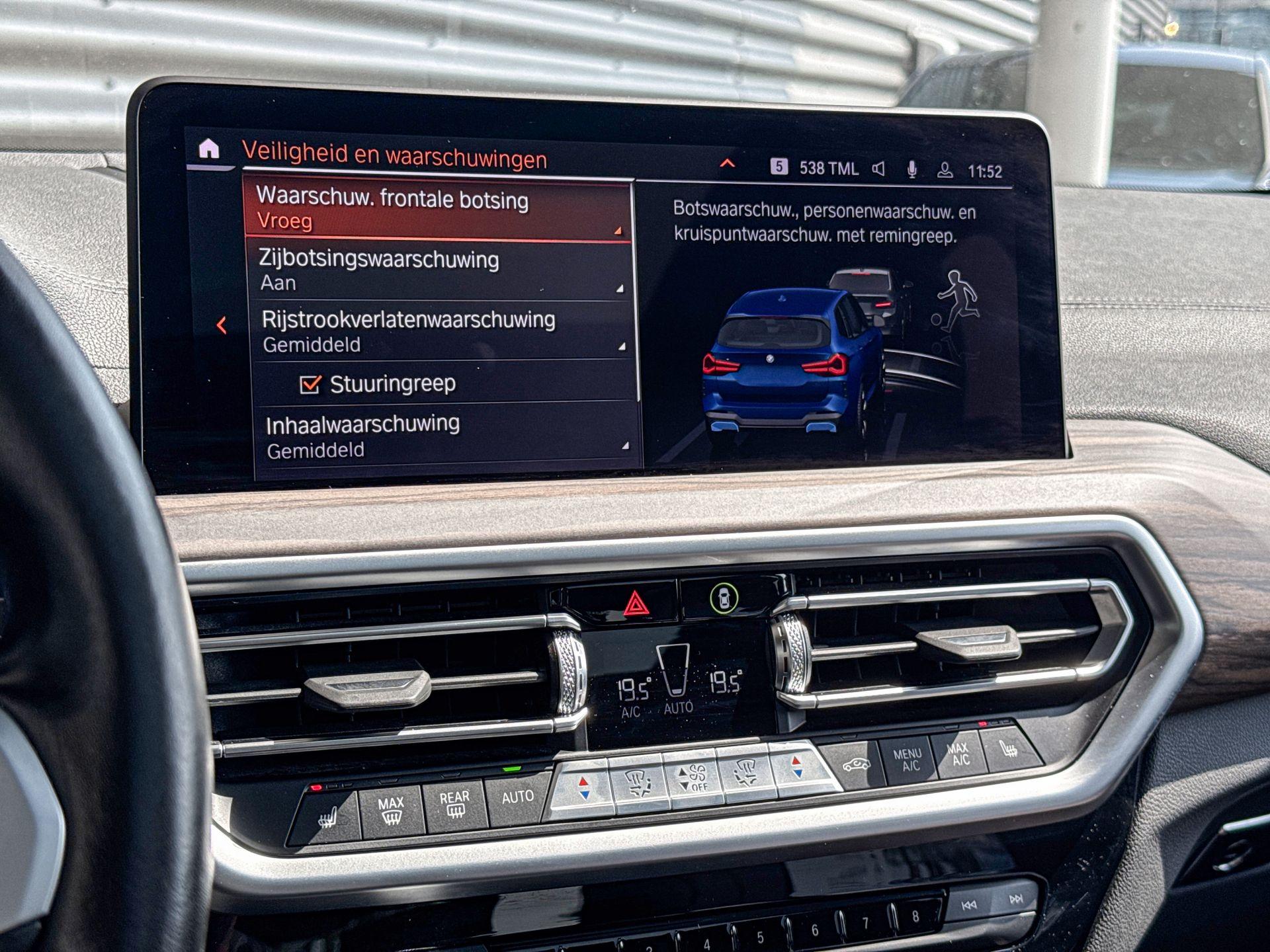 Foto van BMW Ix3