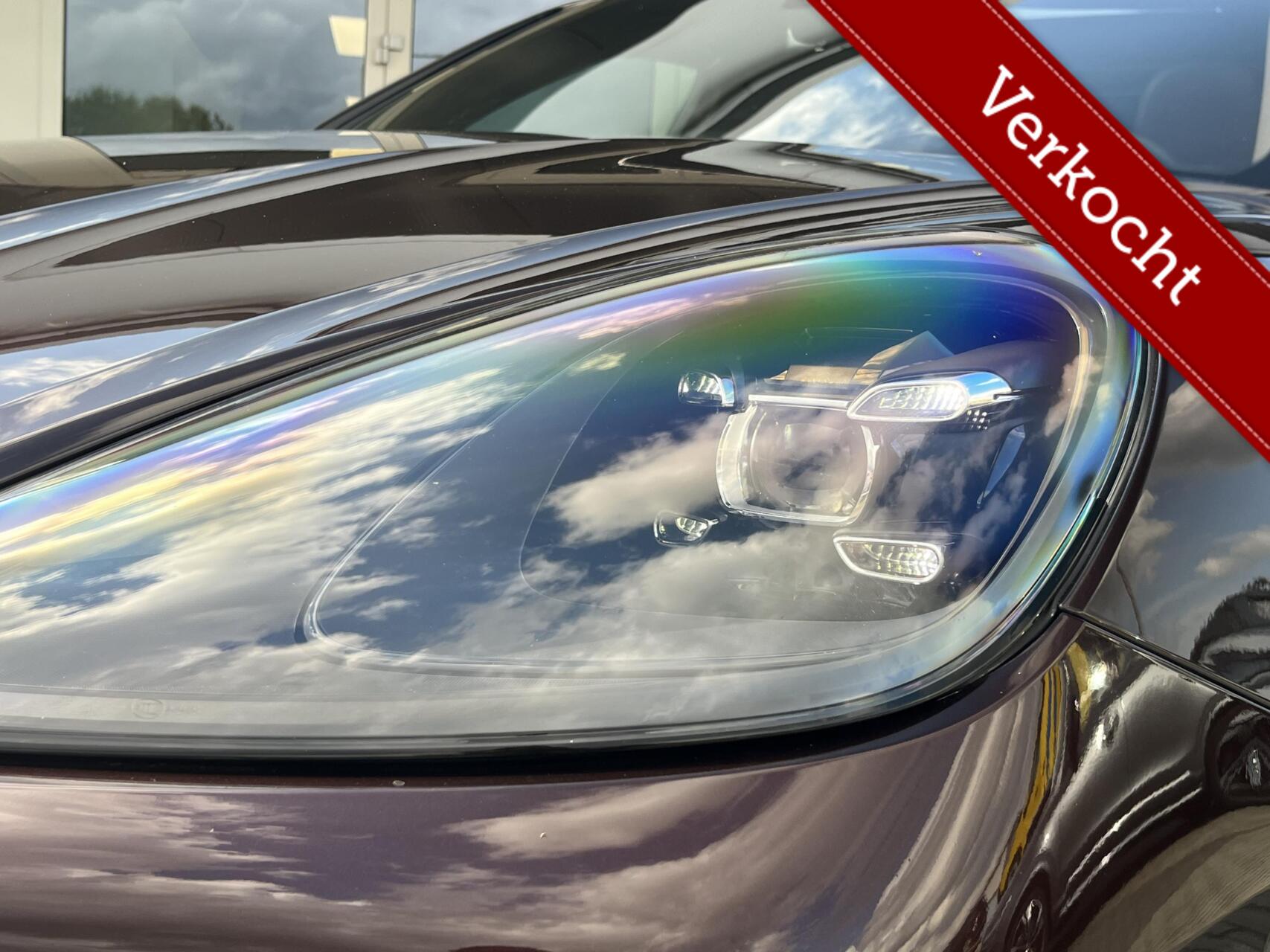 Foto van Porsche Cayenne E-hybrid