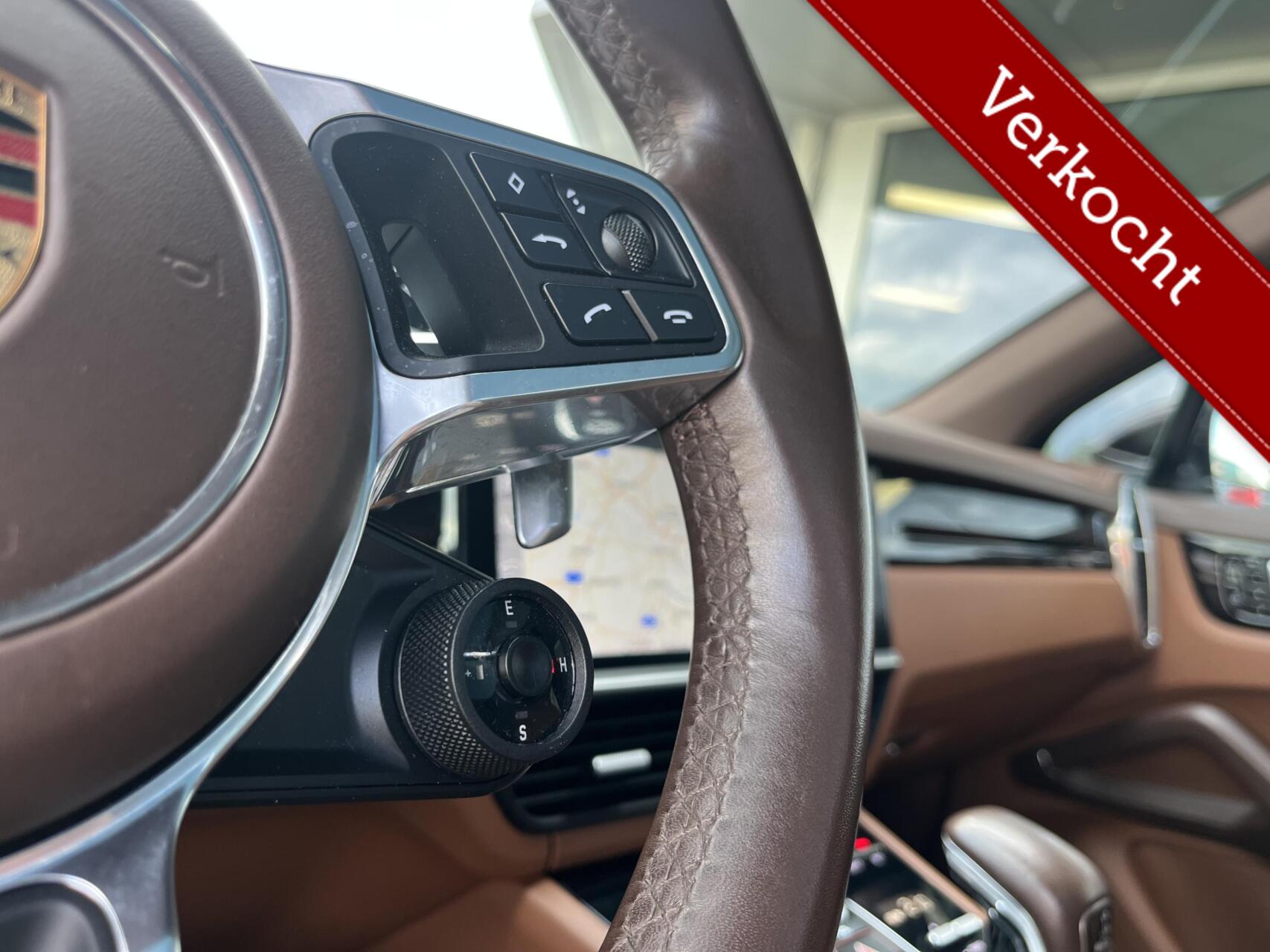 Foto van Porsche Cayenne E-hybrid
