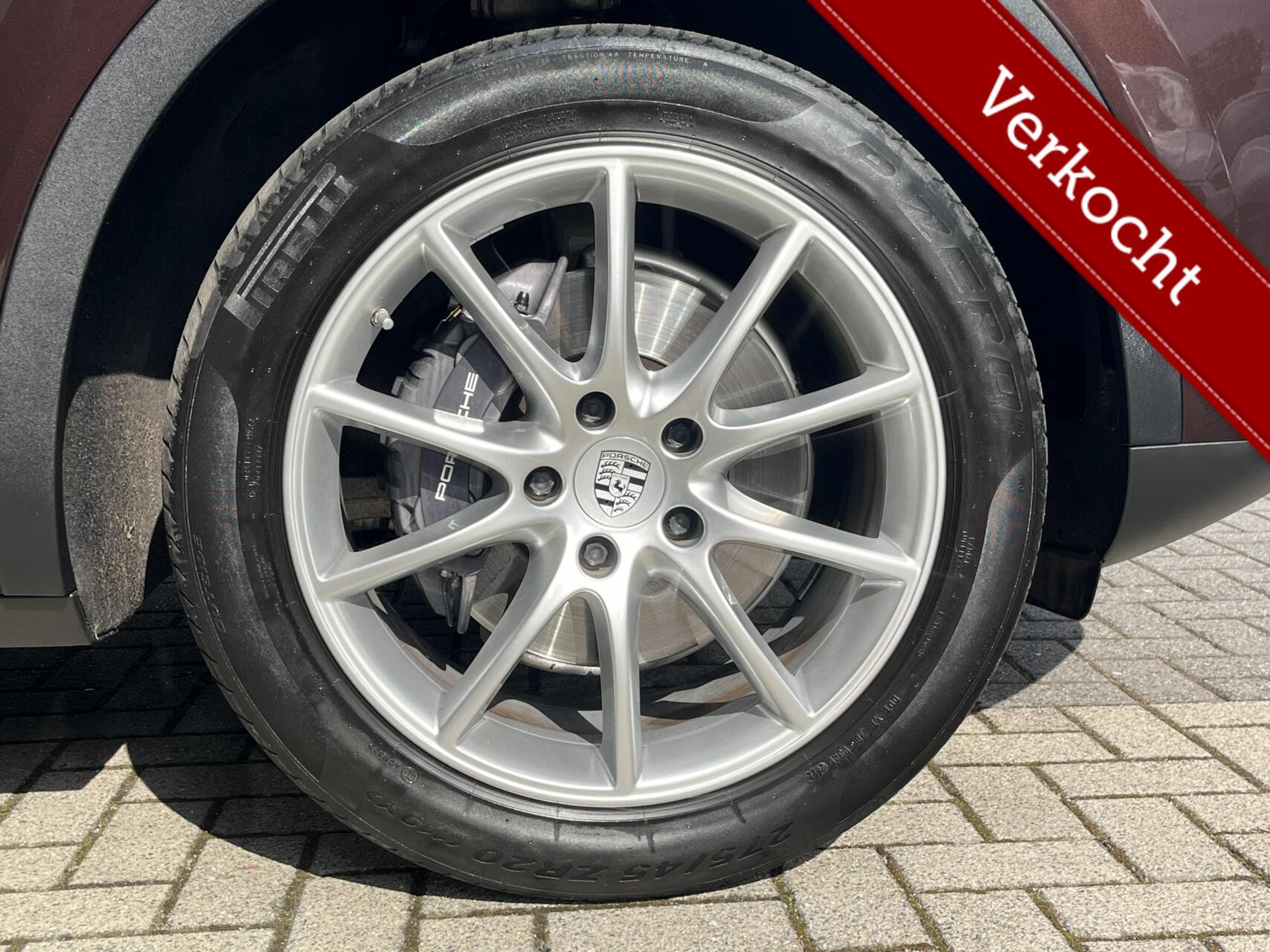 Foto van Porsche Cayenne E-hybrid