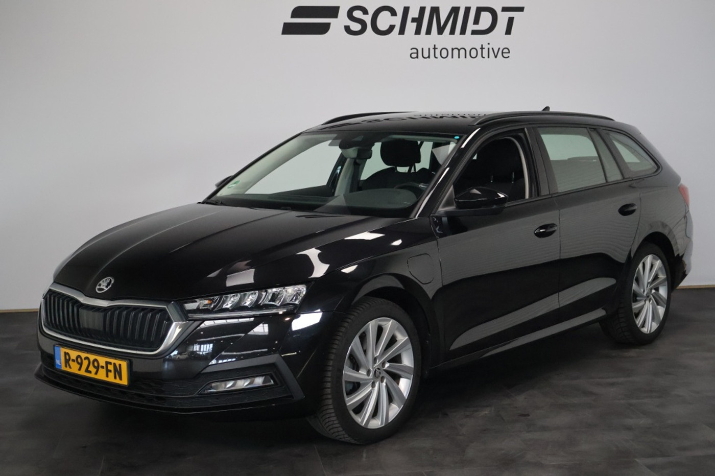 Skoda Octavia 1.4 TSI iV PHEV Business Edition 2022 - voorkant