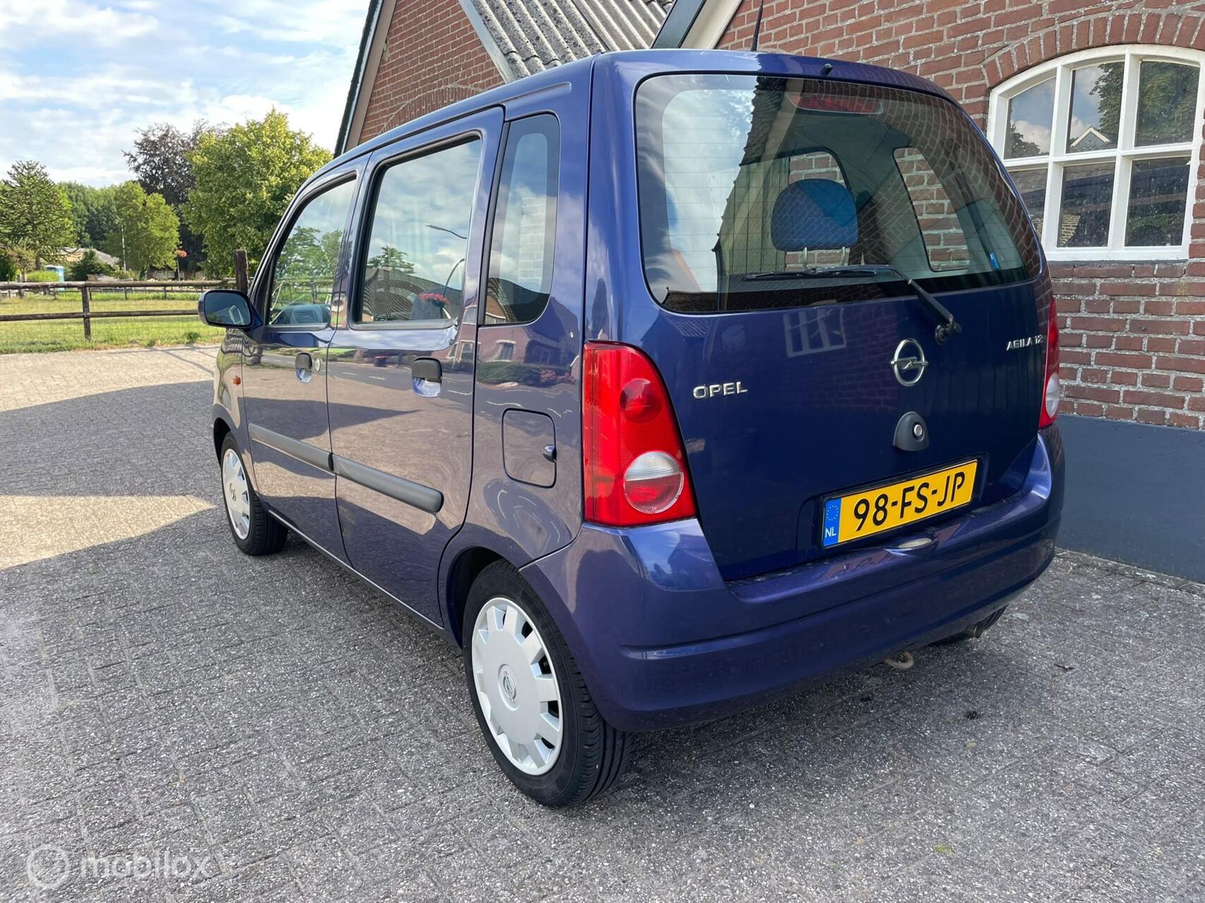 Foto van Opel Agila
