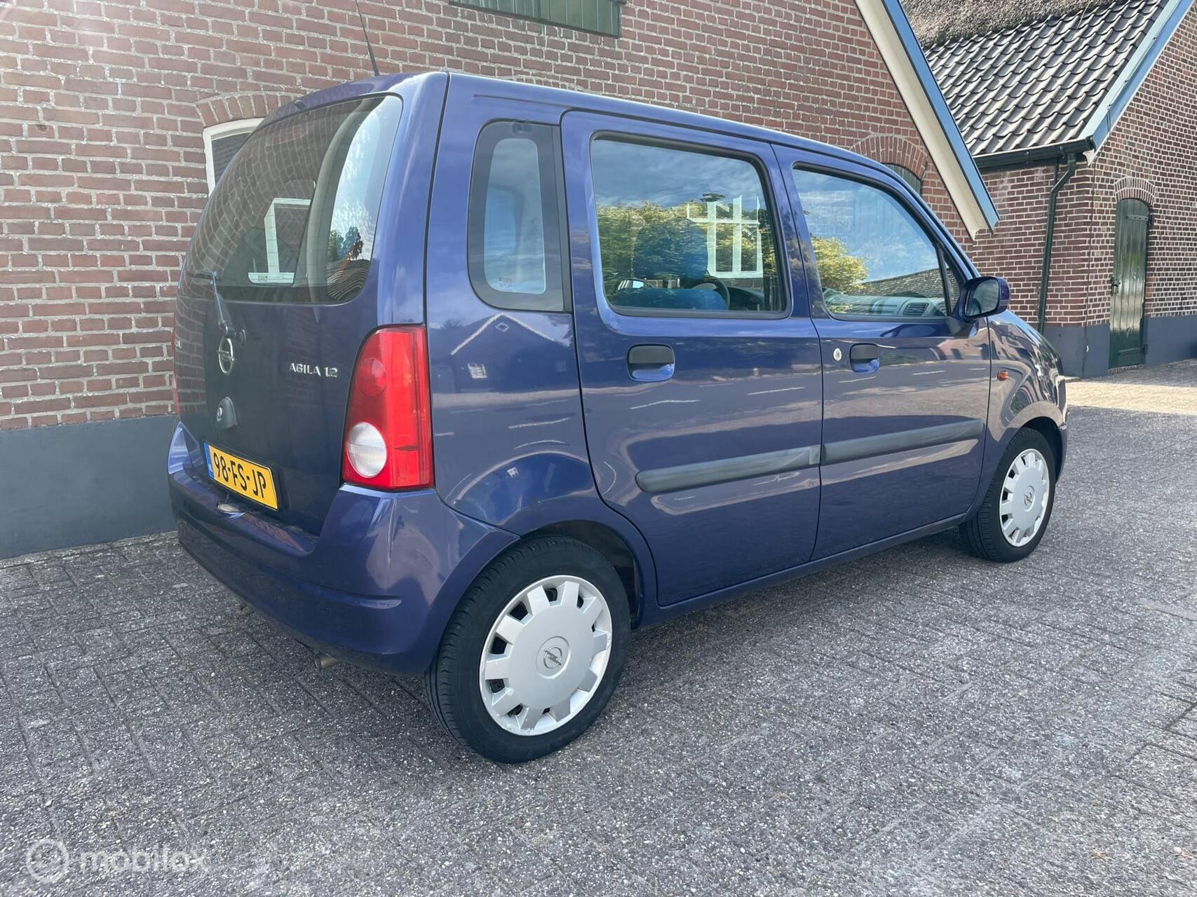 Foto van Opel Agila