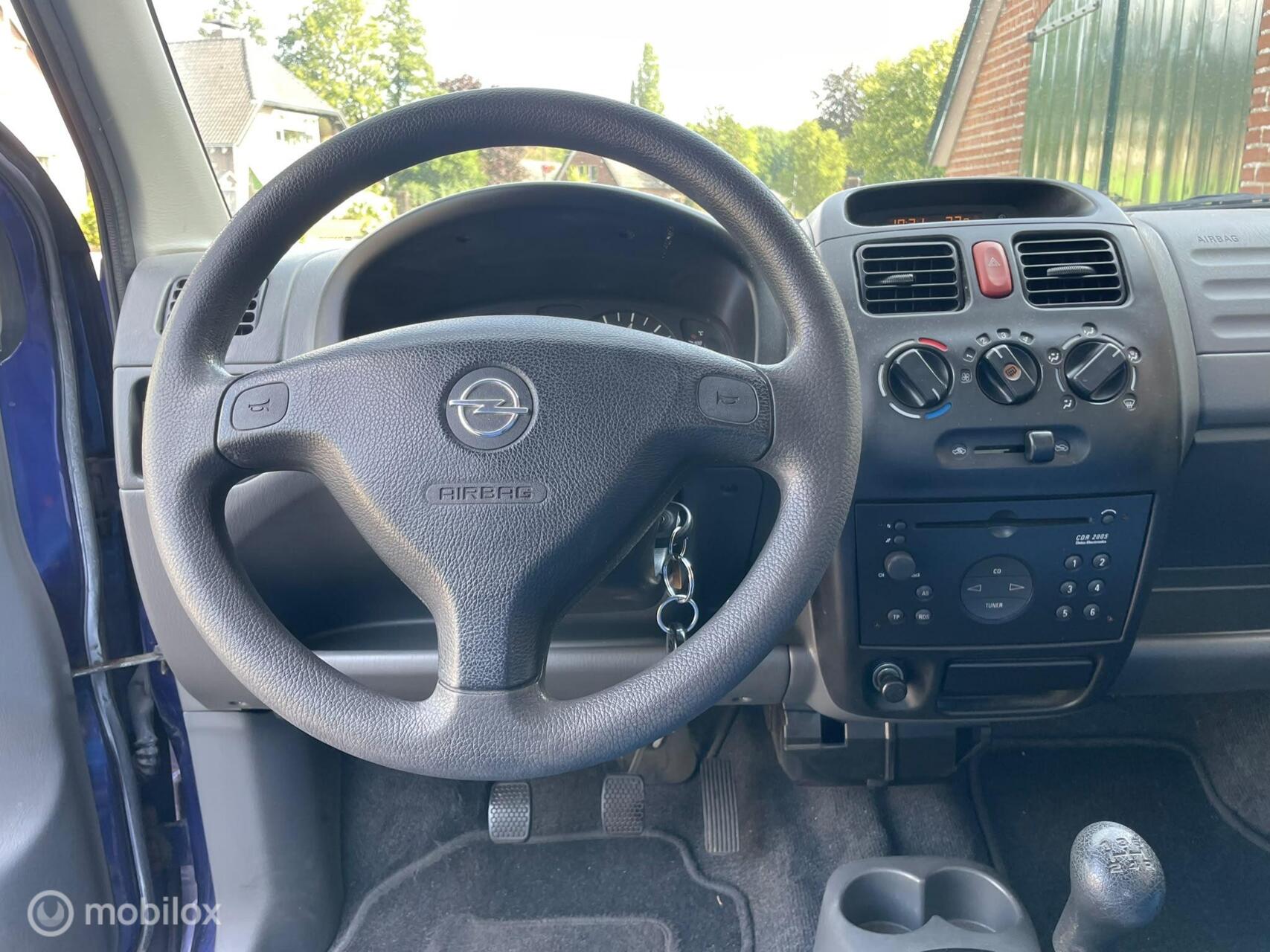 Foto van Opel Agila