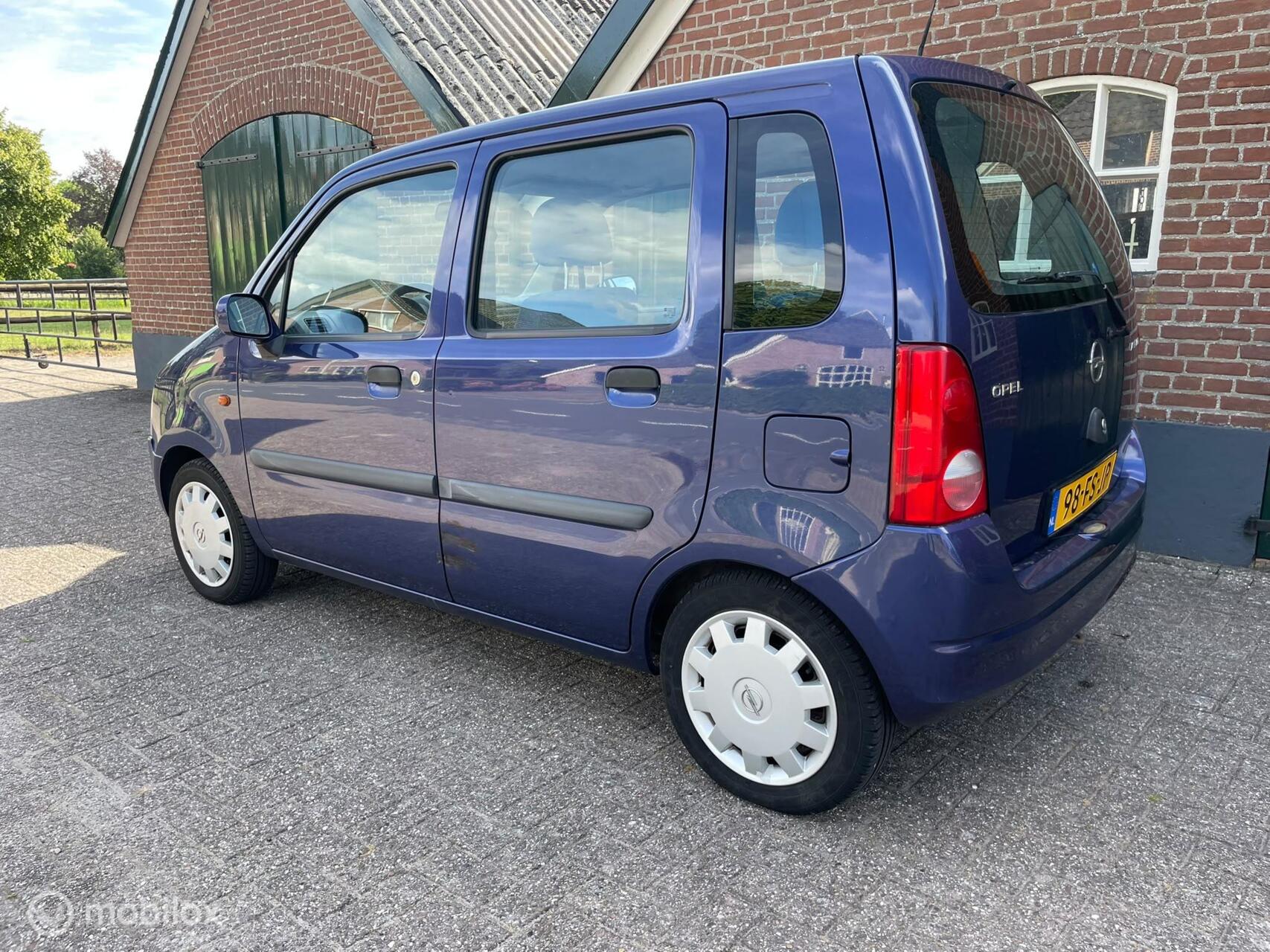 Foto van Opel Agila