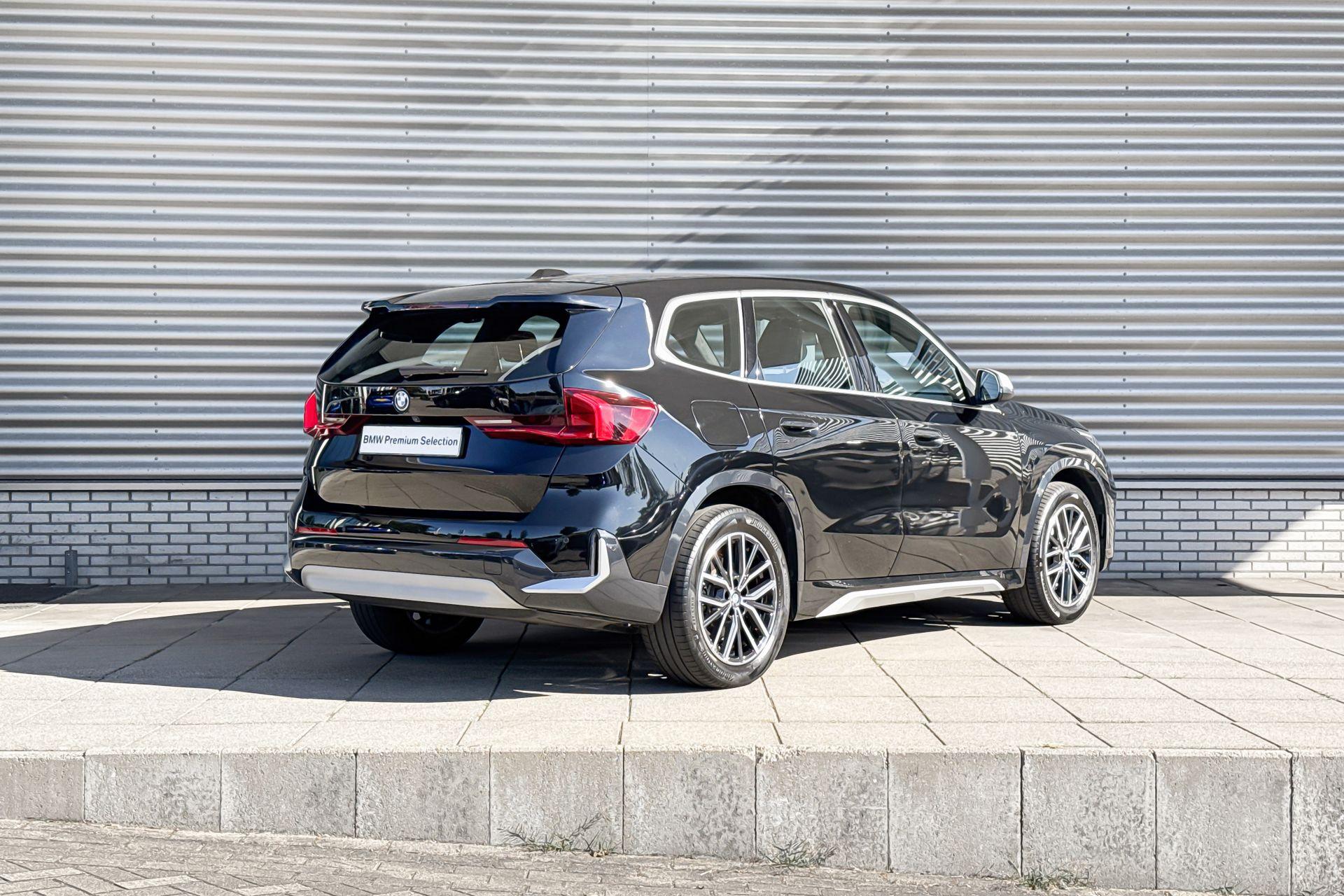 Foto van BMW Ix1 Xdrive30