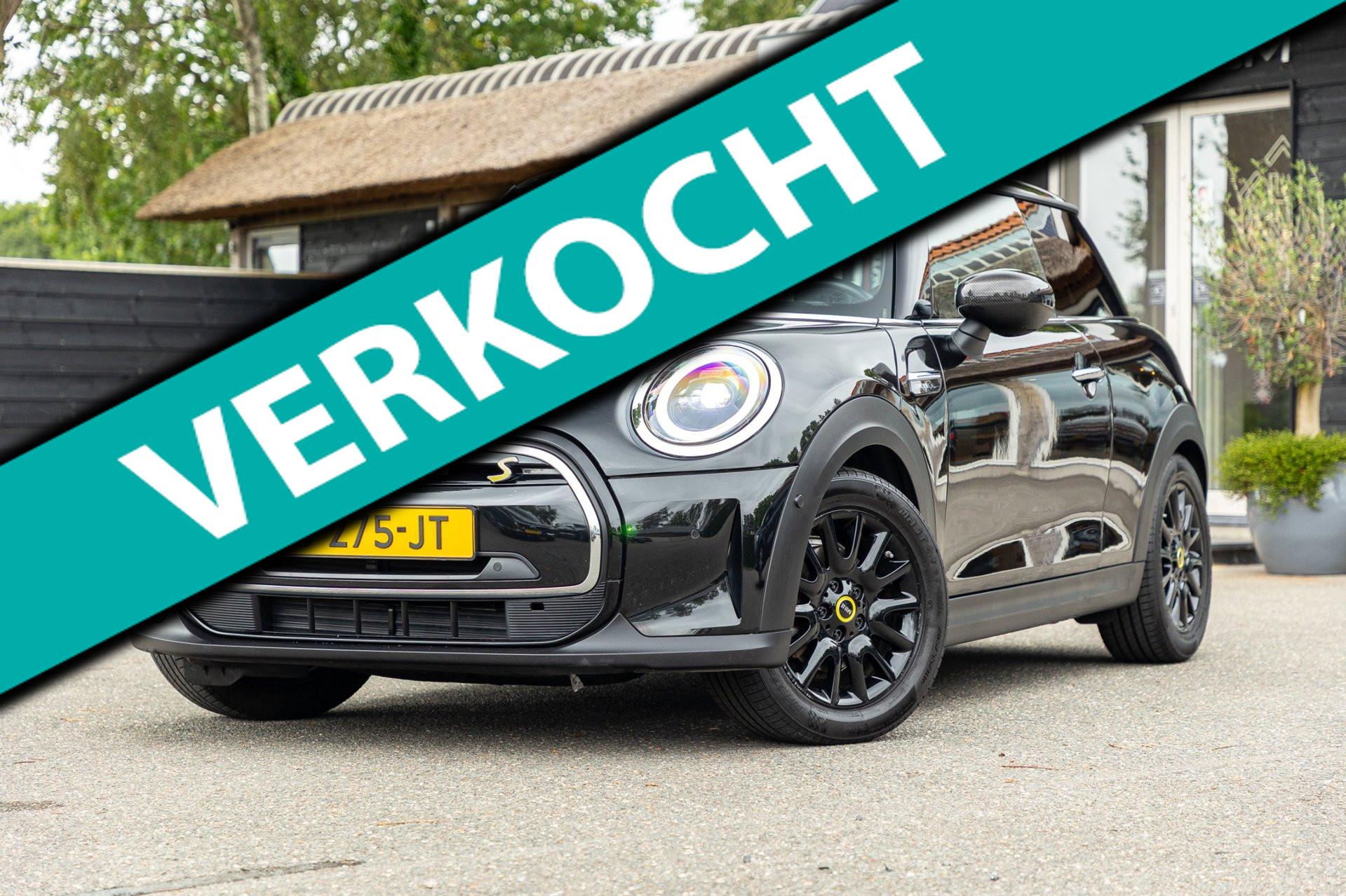 Mini Cooper Se Resolute Edition 33 kWh Soh 97% I Camera I Led I Leder I Navigatie I CarPlay I Android I Climate I Cruise I HeadUp 2022 - voorkant