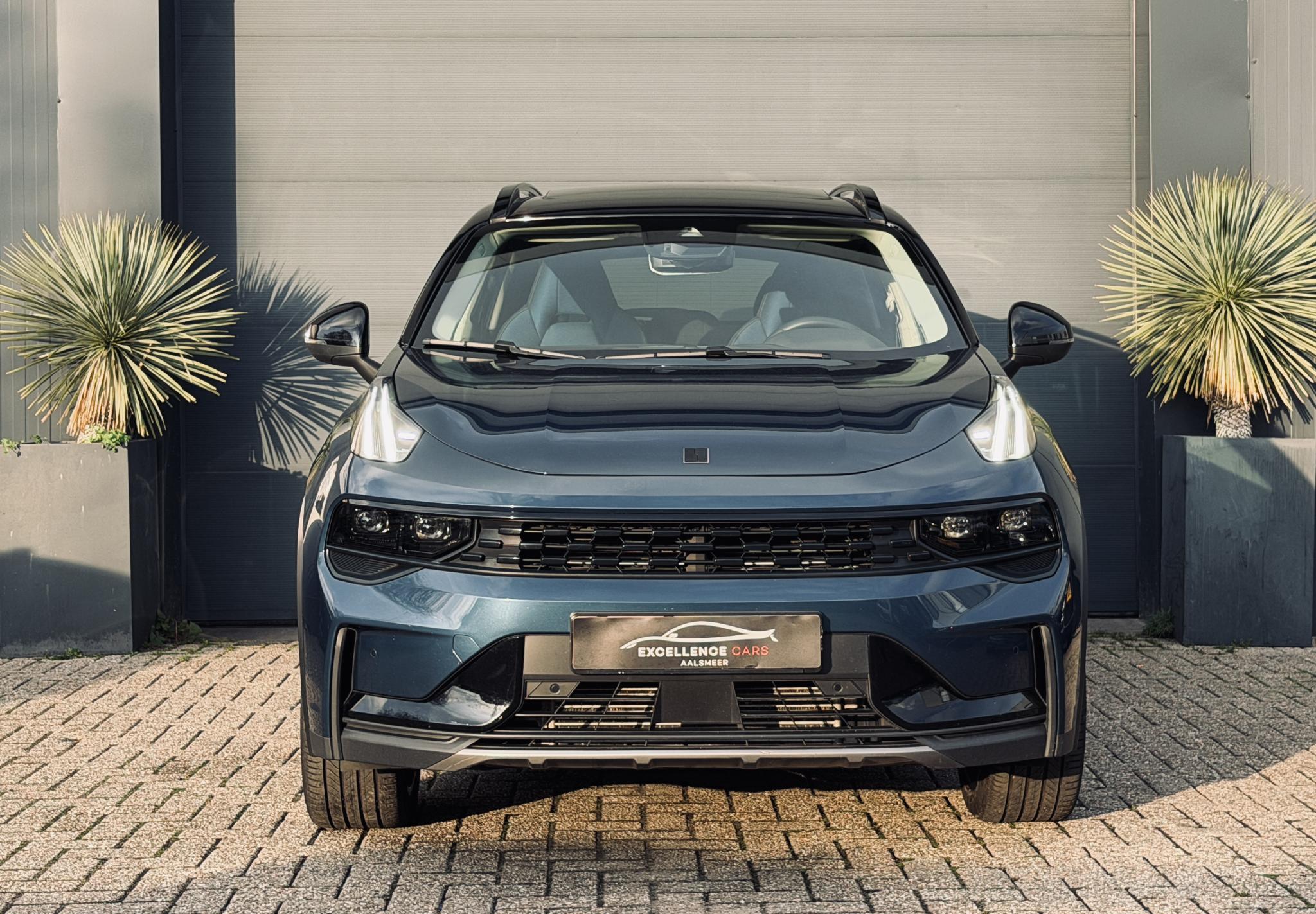 Foto van Lynk&co LYNK & Co 01
