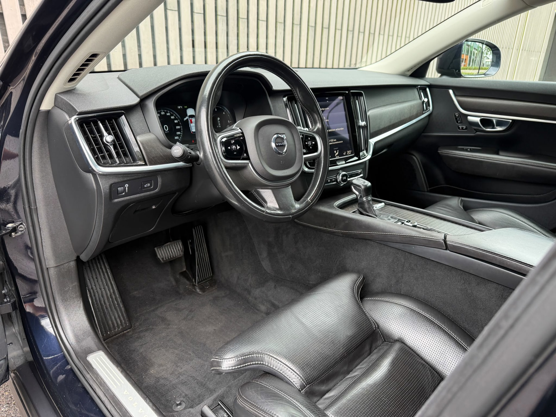 Foto van Volvo V90 Cross Country