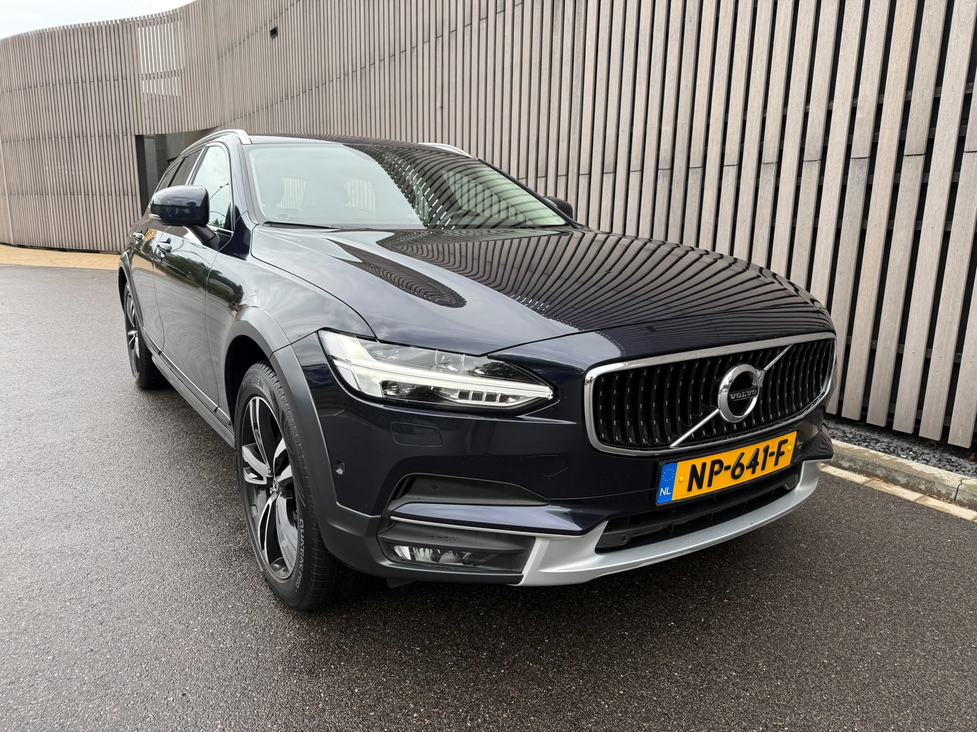 Foto van Volvo V90 Cross Country
