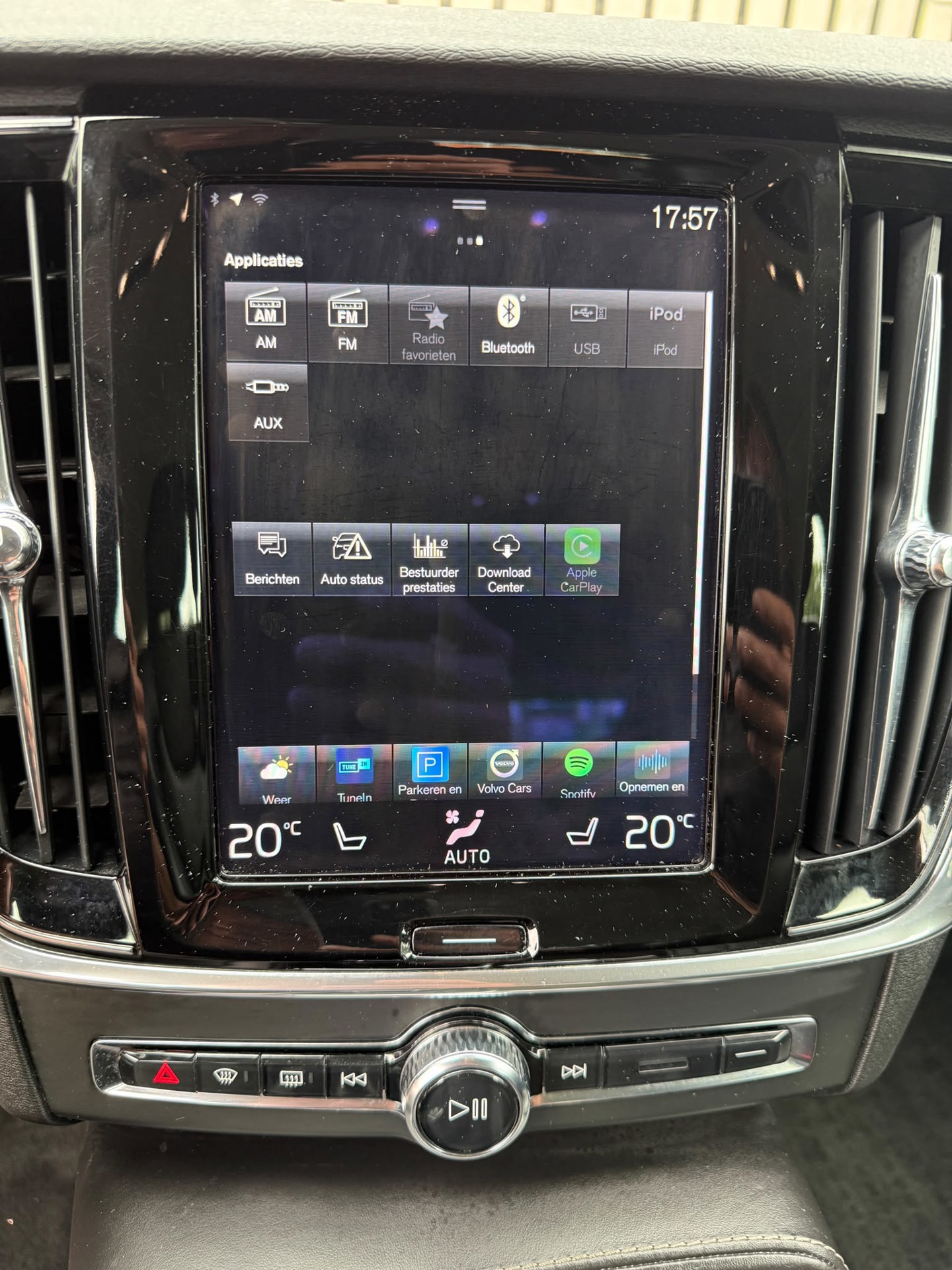 Foto van Volvo V90 Cross Country